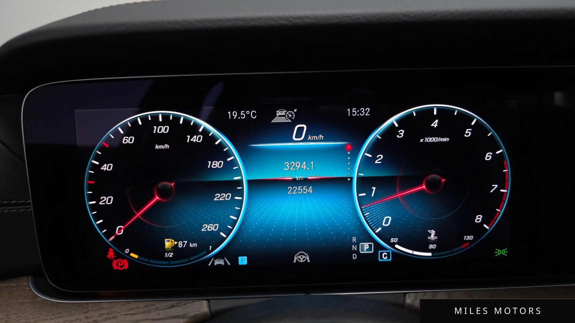Mercedes-Benz E-클래스 W213 2022 — миниатюра 8
