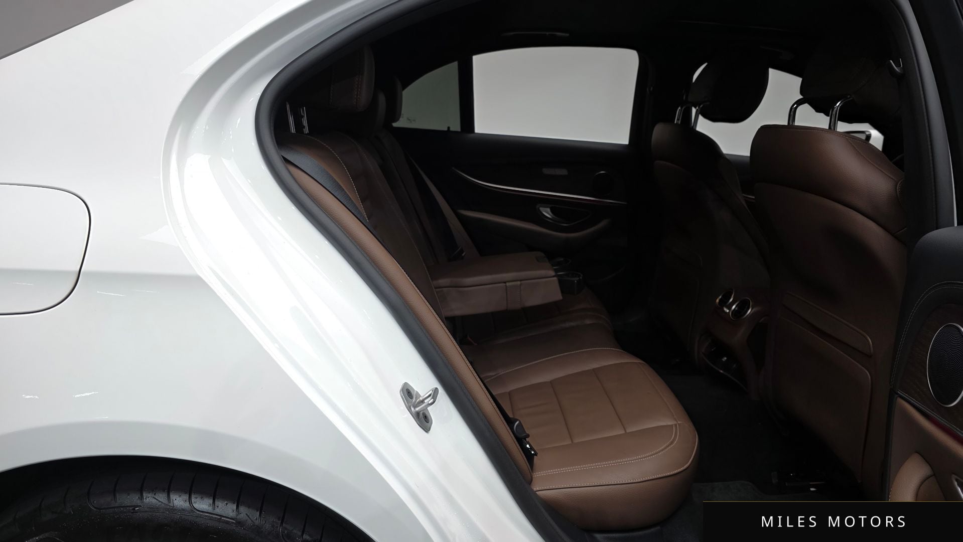Mercedes-Benz E-클래스 W213 2022 — миниатюра 11