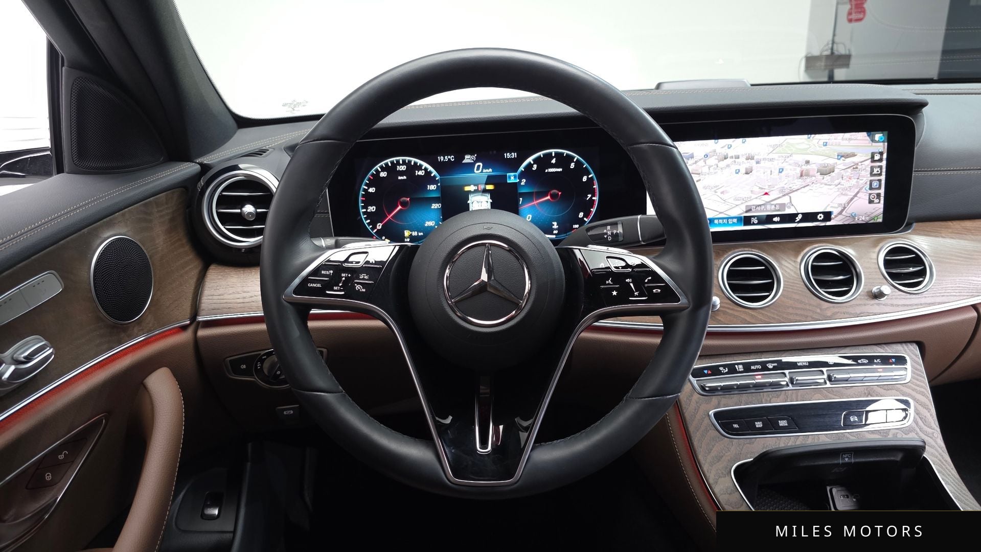 Mercedes-Benz E-클래스 W213 2022 — миниатюра 12