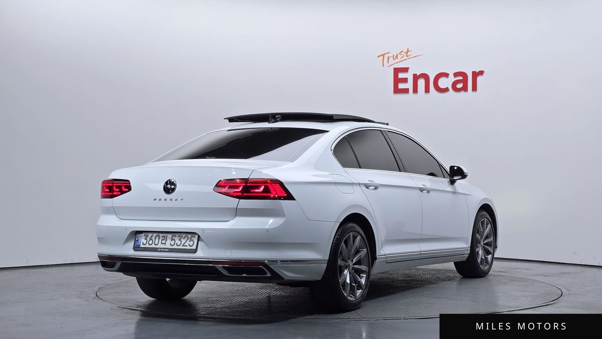 Volkswagen Passat 2022 — миниатюра 2