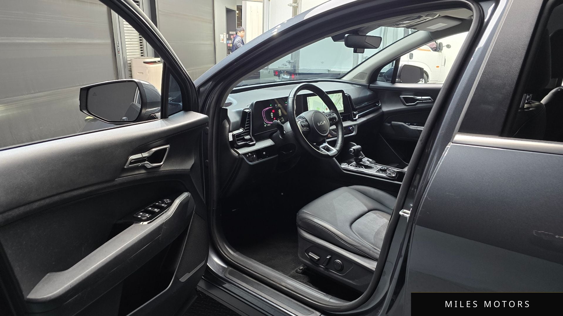 Kia Sportage 2023 — миниатюра 10