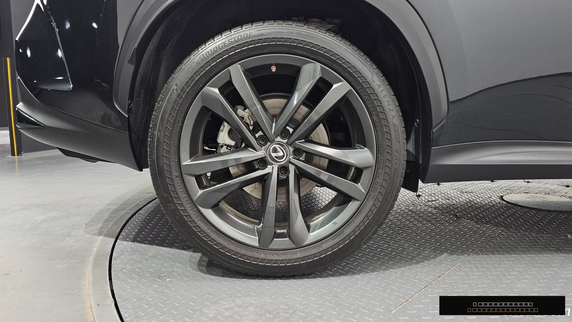Лексус NX350h 2023 — миниатюра 5