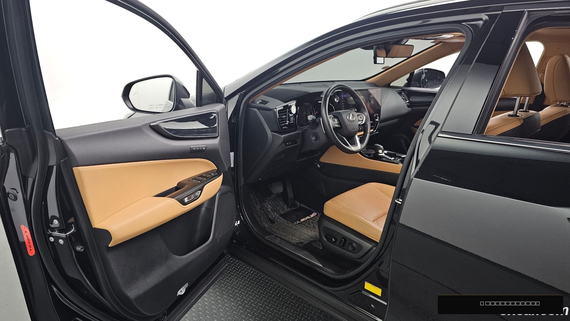 Лексус NX350h 2023 — миниатюра 10