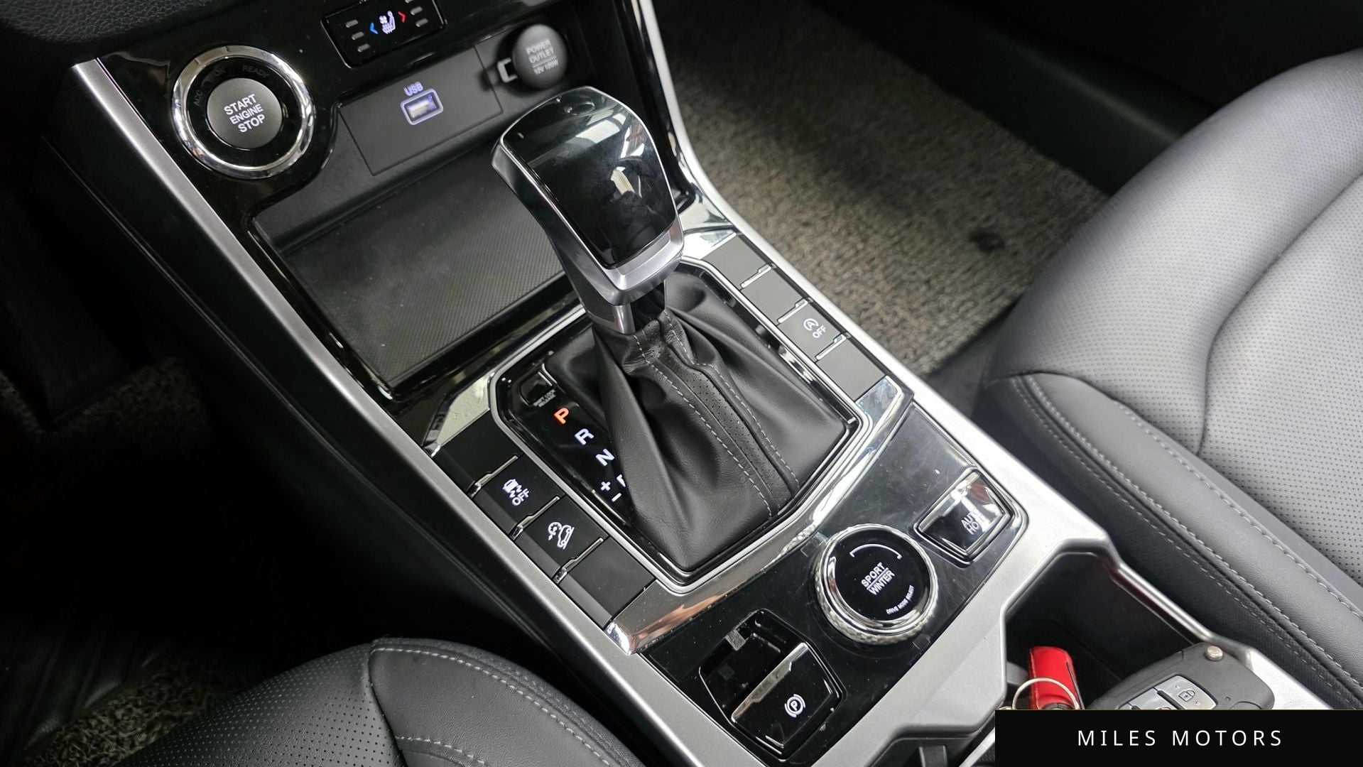 KG Mobility Beautiful Korando 2022 — миниатюра 12