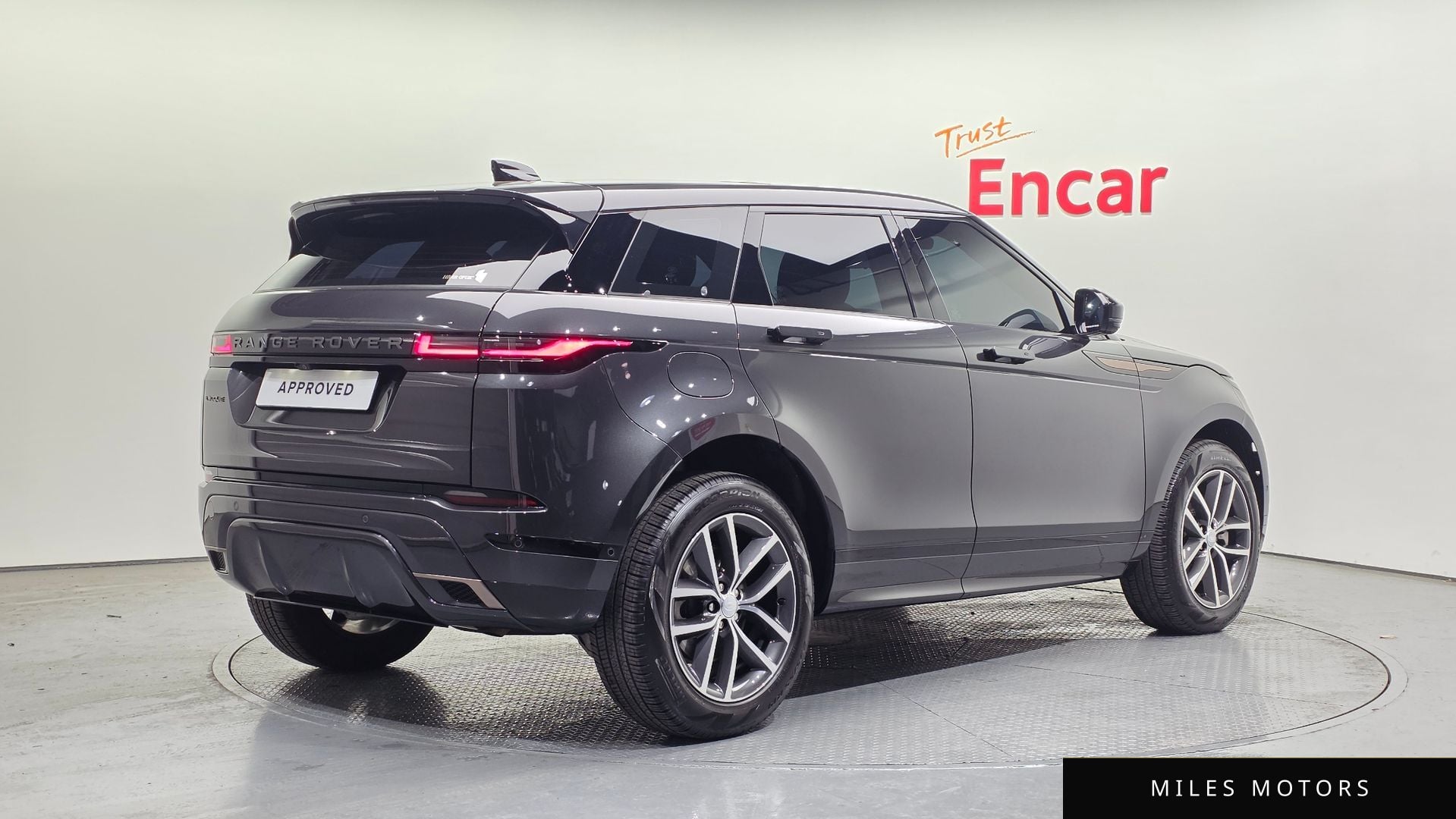 Land Rover Range Rover Evoque 2025 — миниатюра 2