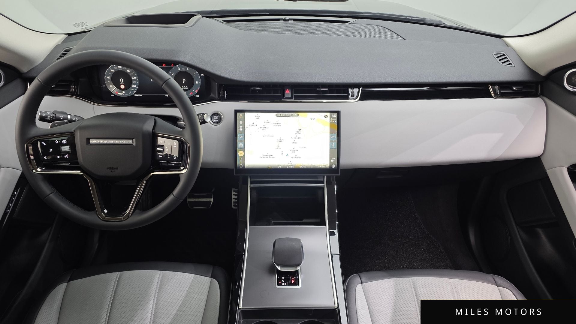 Land Rover Range Rover Evoque 2025 — миниатюра 4