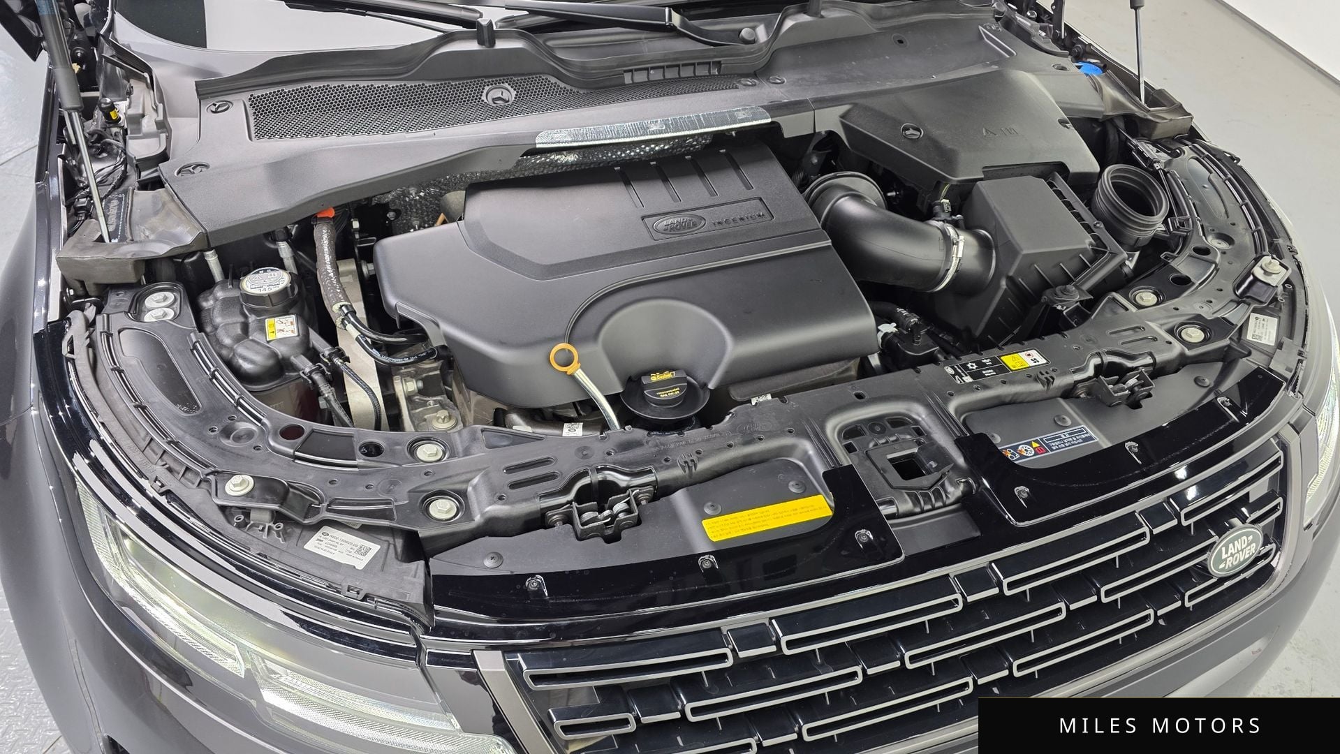 Land Rover Range Rover Evoque 2025 — миниатюра 10