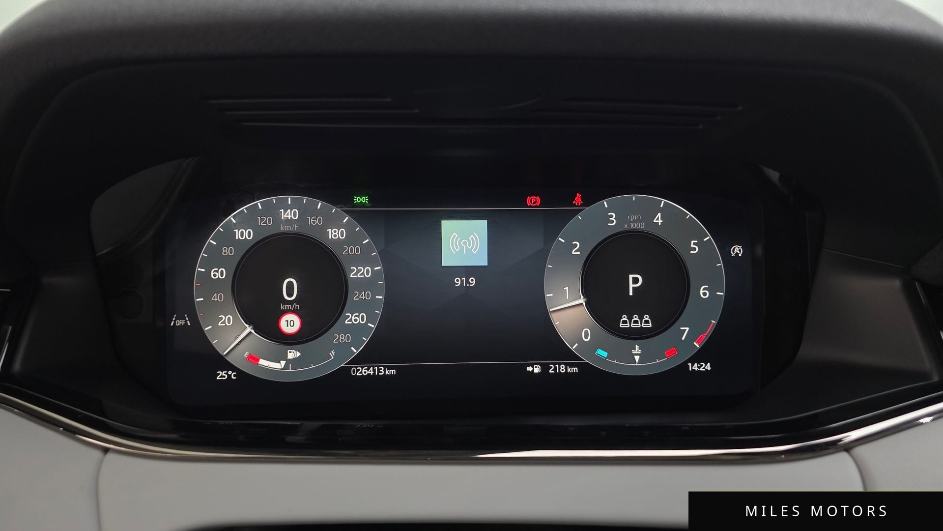 Land Rover Range Rover Evoque 2025 — миниатюра 12
