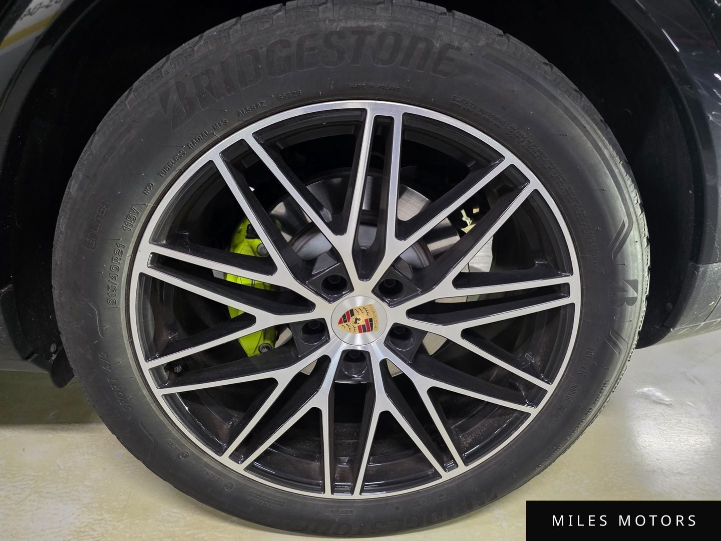 Porsche Cayenne 2024 — миниатюра 8