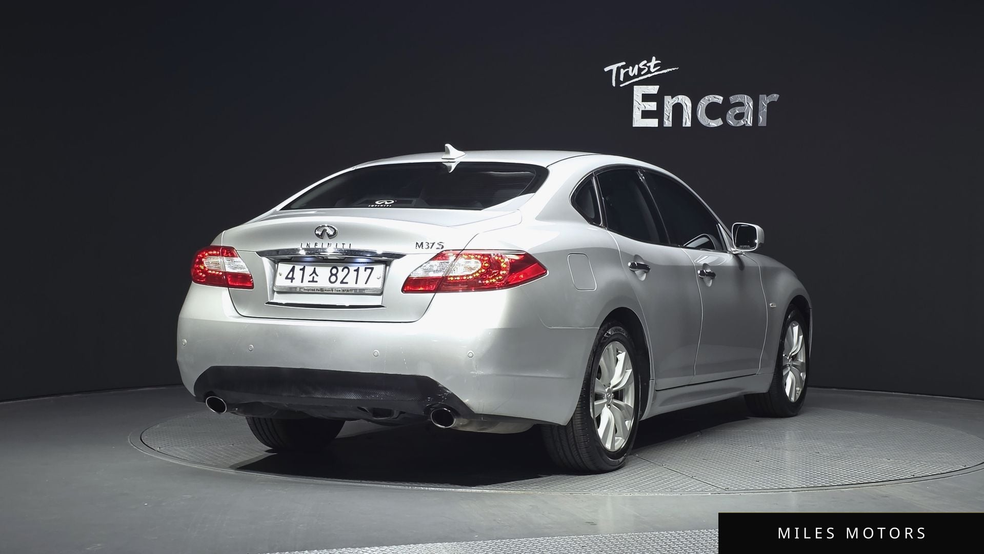 Infiniti M37 2011 — миниатюра 2