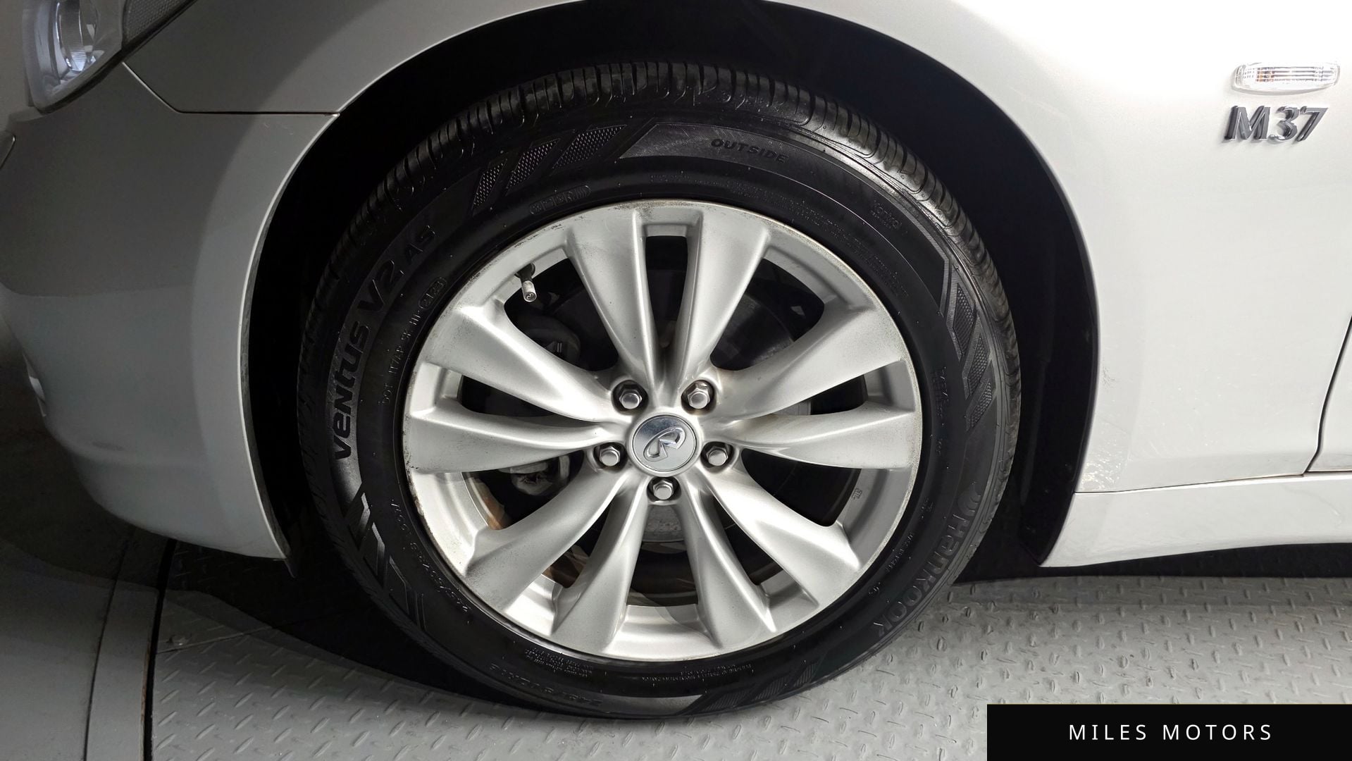 Infiniti M37 2011 — миниатюра 5