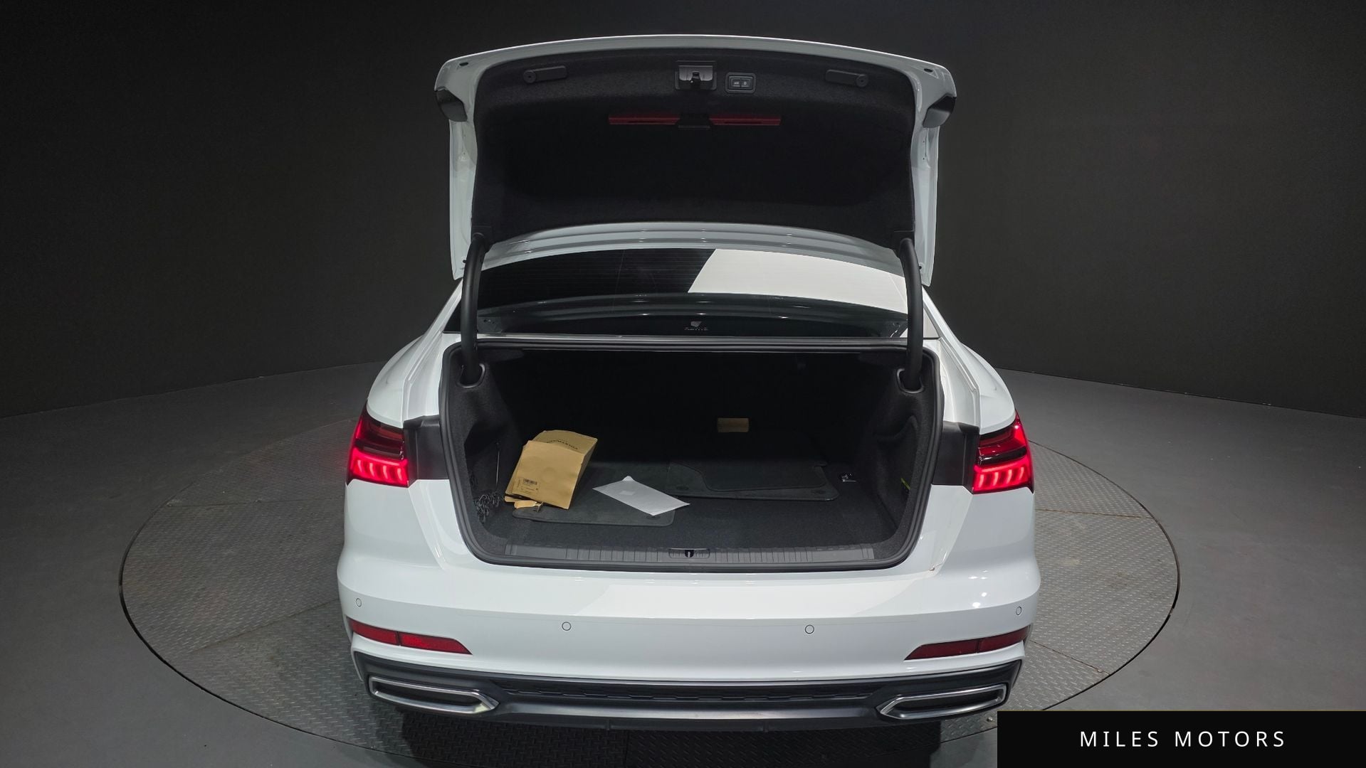 Audi A6 (C8) 2023 — миниатюра 24