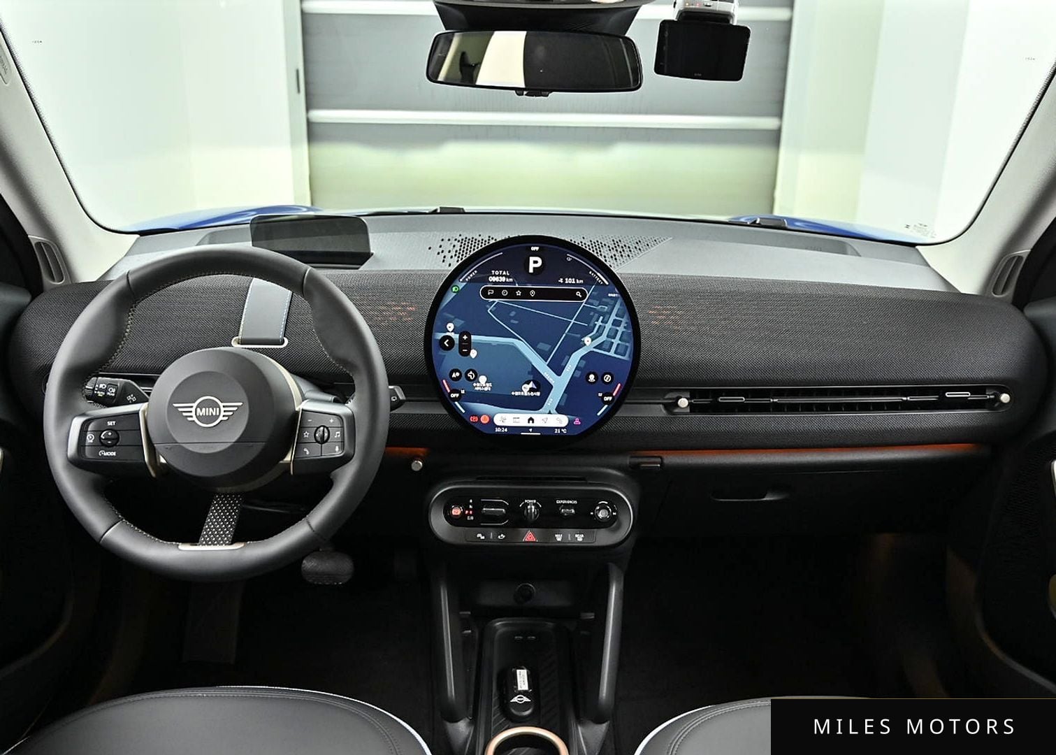 MINI Aceman 2025 — миниатюра 6