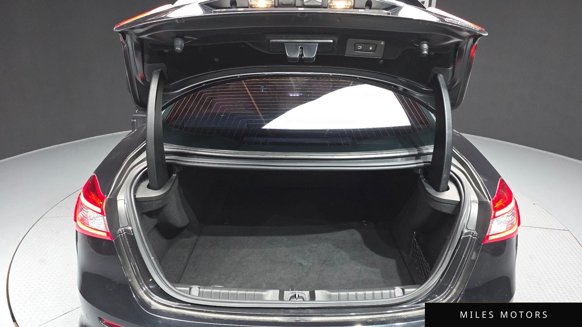 Maserati 기블리 2018 — миниатюра 26