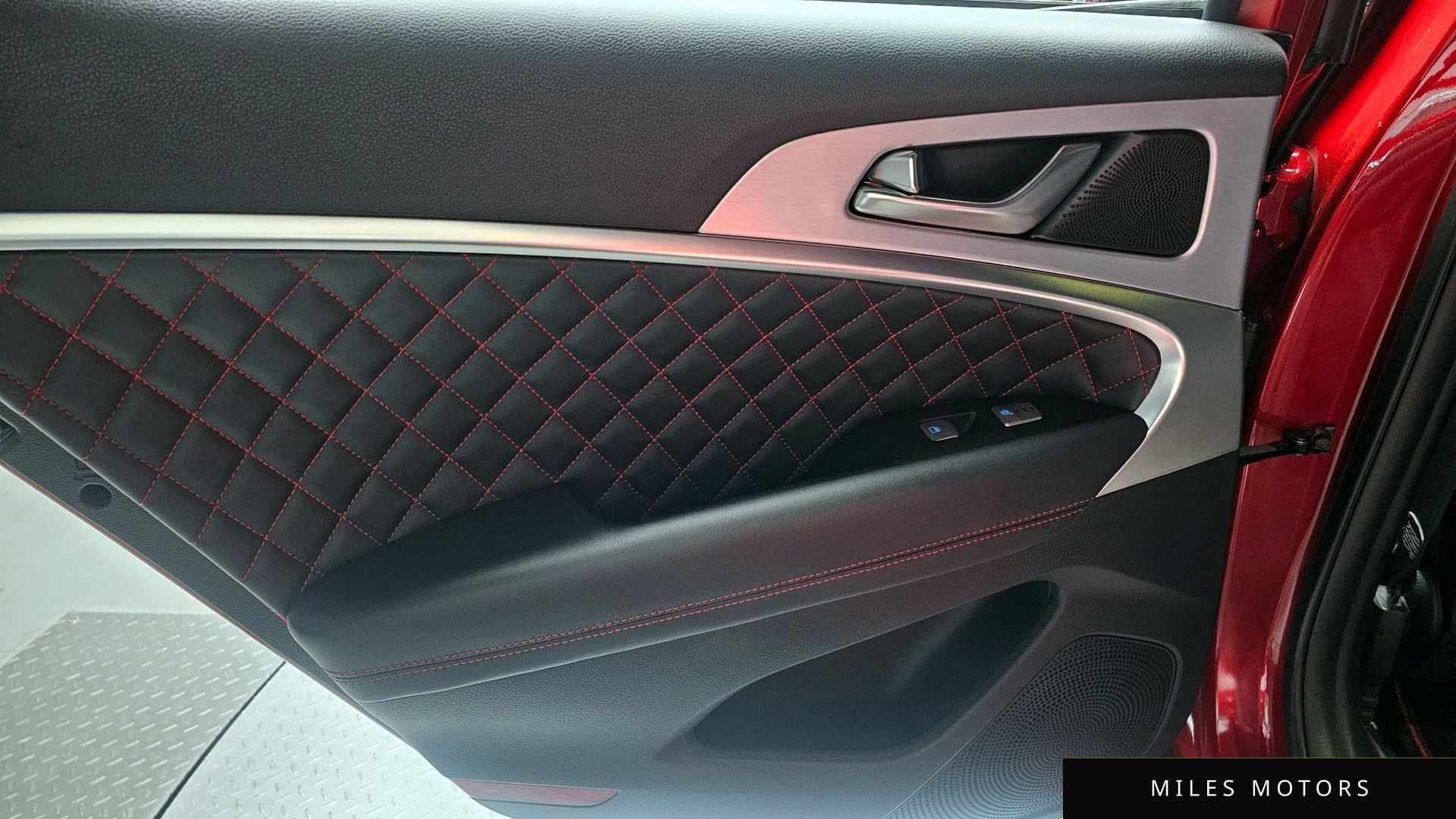 Genesis G70 2019 — миниатюра 15