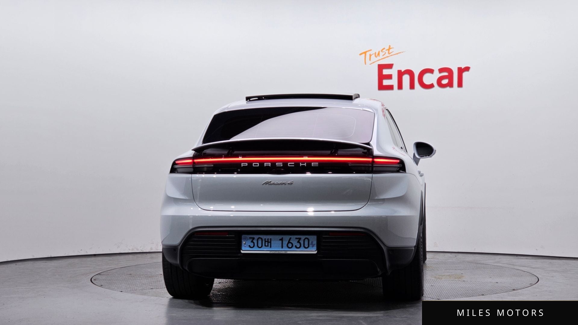 Porsche 마칸 EV 2025 — миниатюра 4