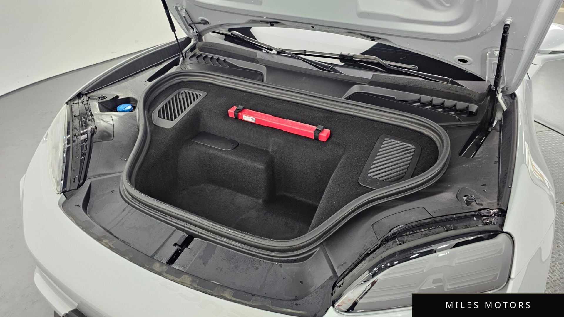 Porsche 마칸 EV 2025 — миниатюра 6