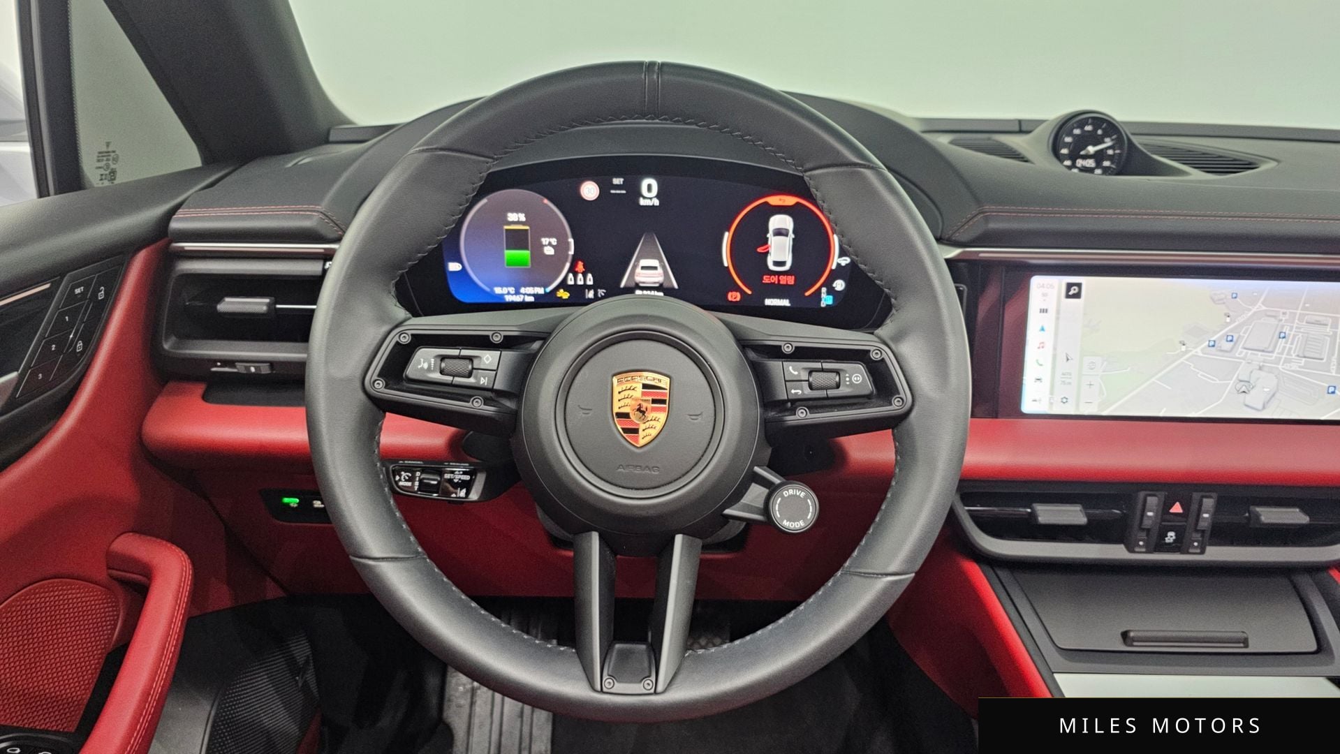 Porsche 마칸 EV 2025 — миниатюра 19