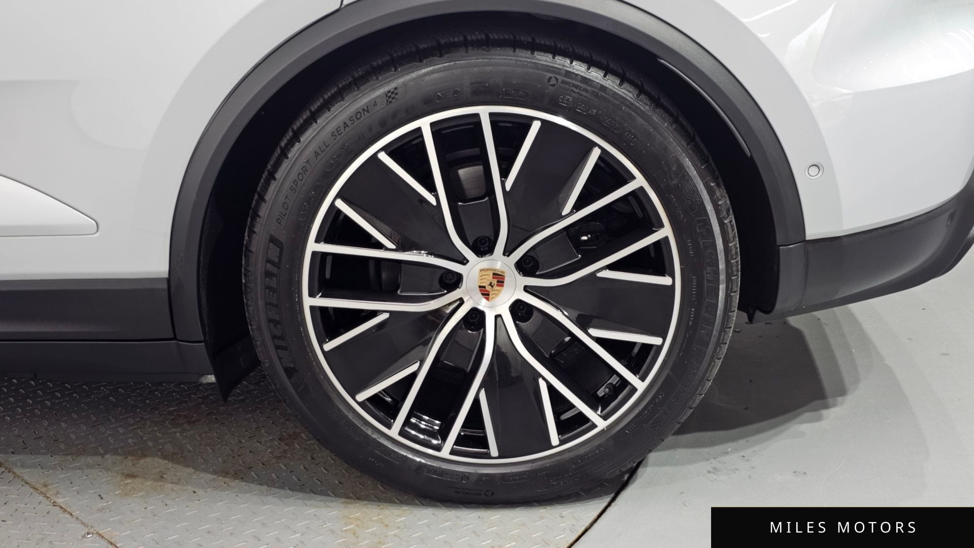 Porsche 마칸 EV 2025 — миниатюра 7