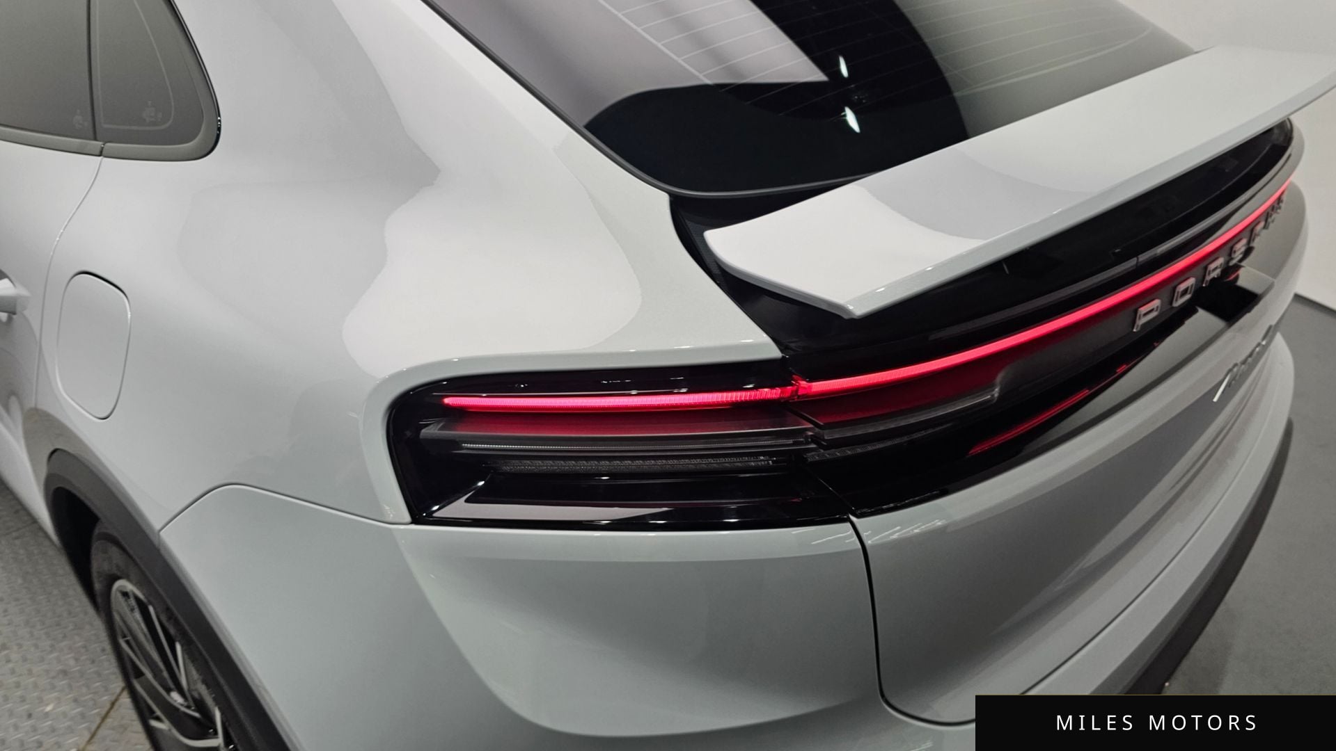 Porsche 마칸 EV 2025 — миниатюра 9