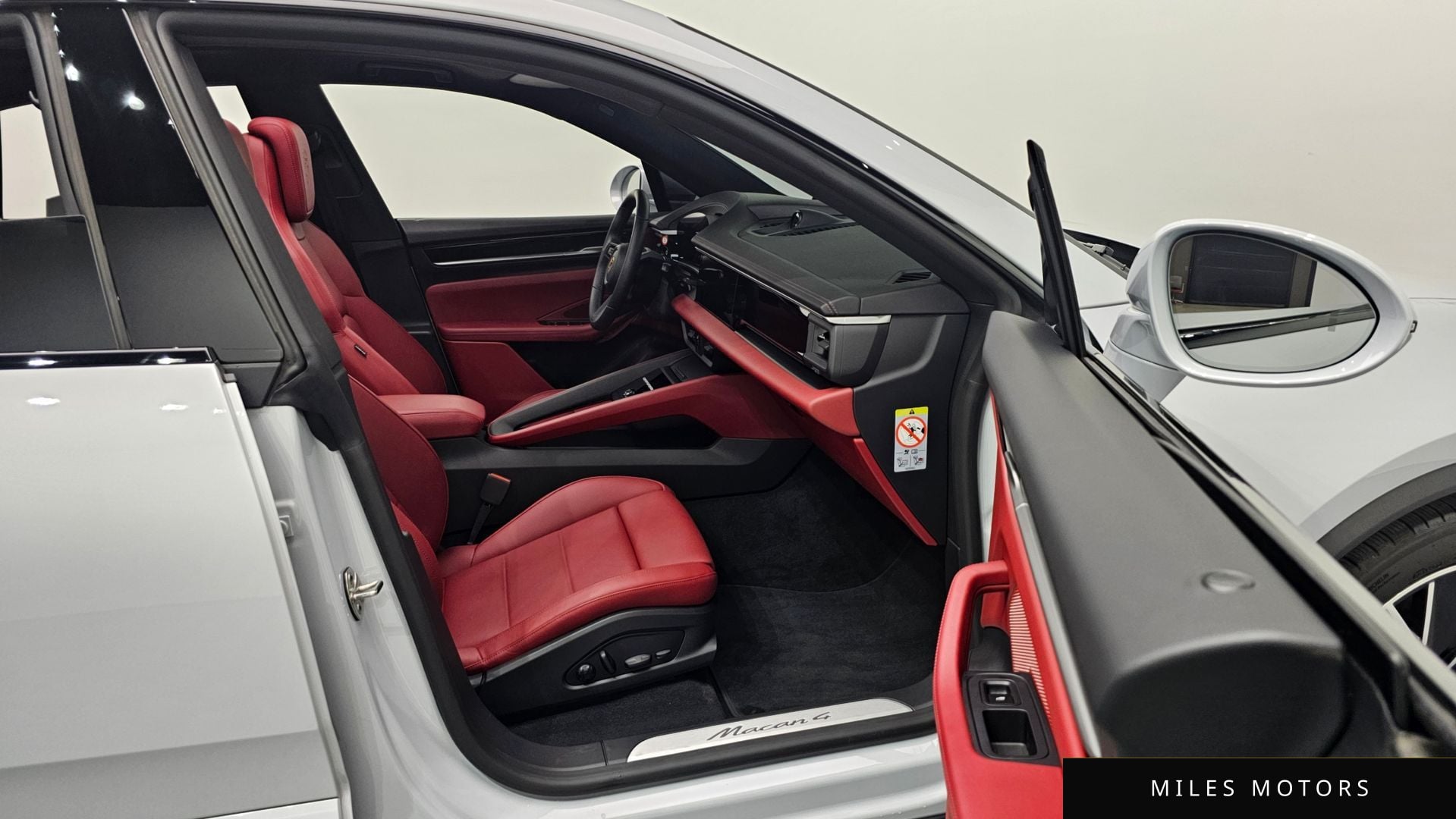 Porsche 마칸 EV 2025 — миниатюра 16