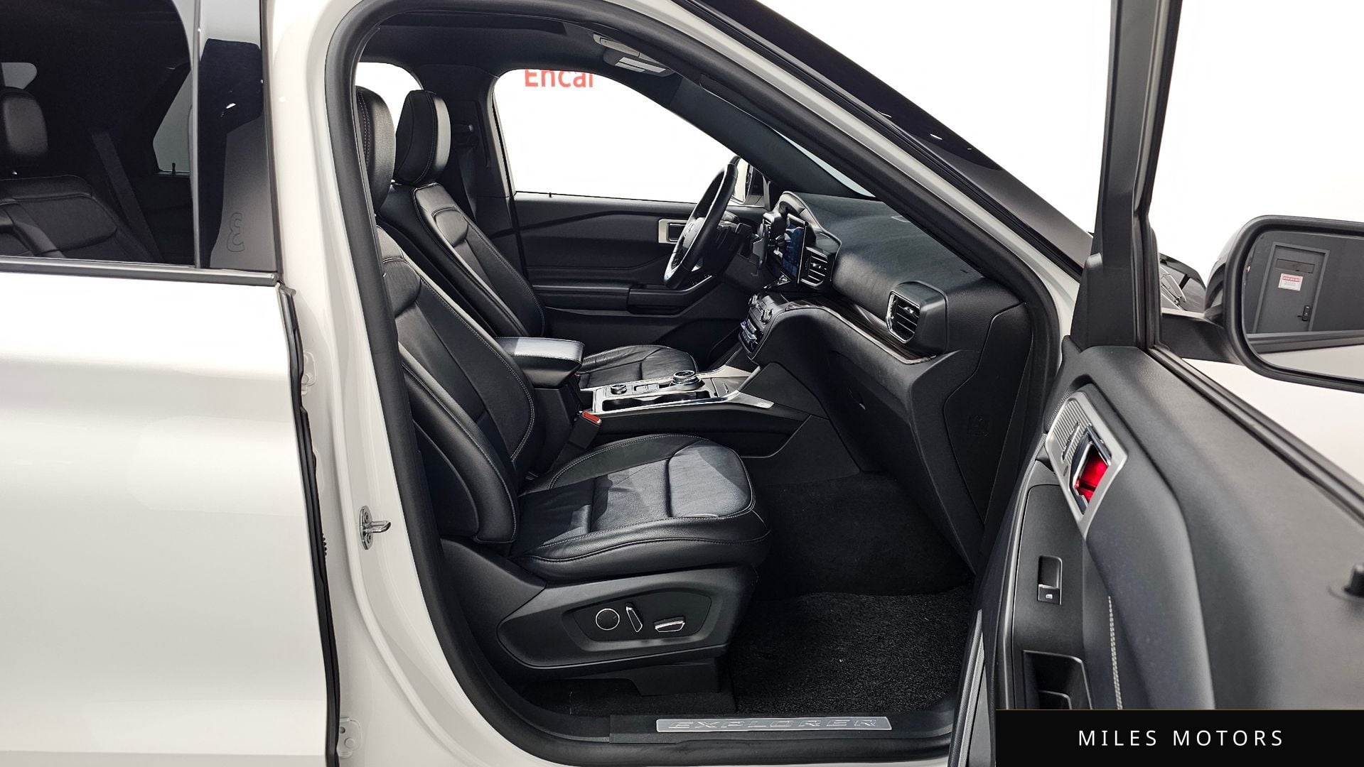 Ford Explorer 2020 — миниатюра 17