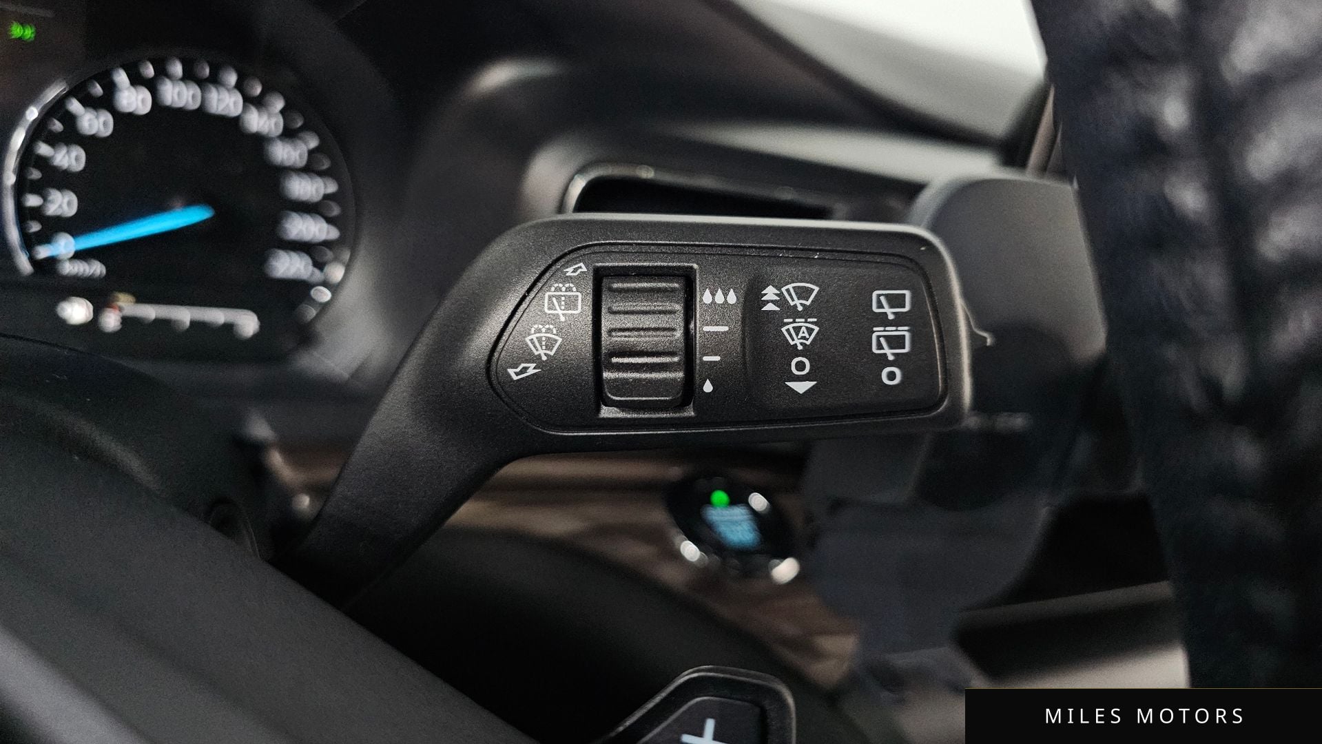 Ford Explorer 2020 — миниатюра 23