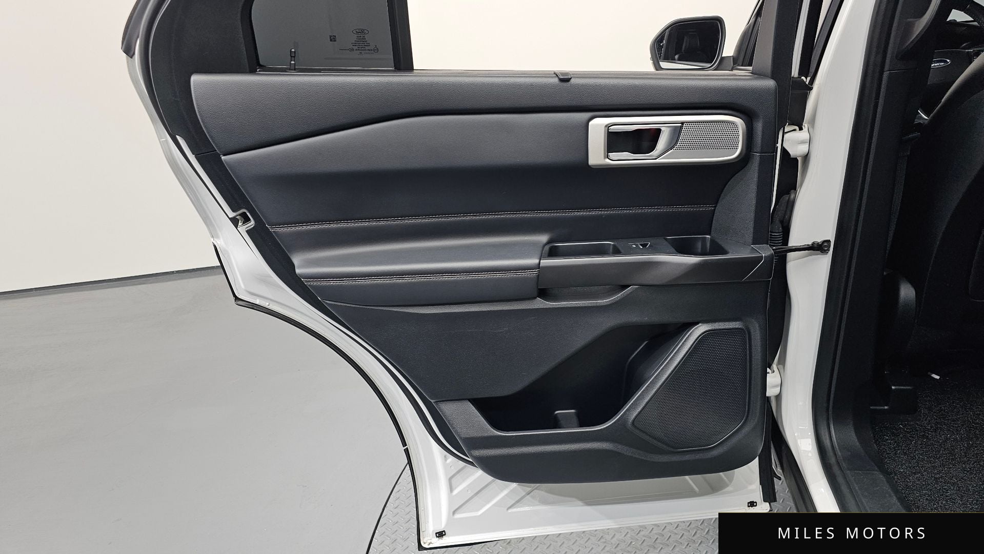 Ford Explorer 2020 — миниатюра 15