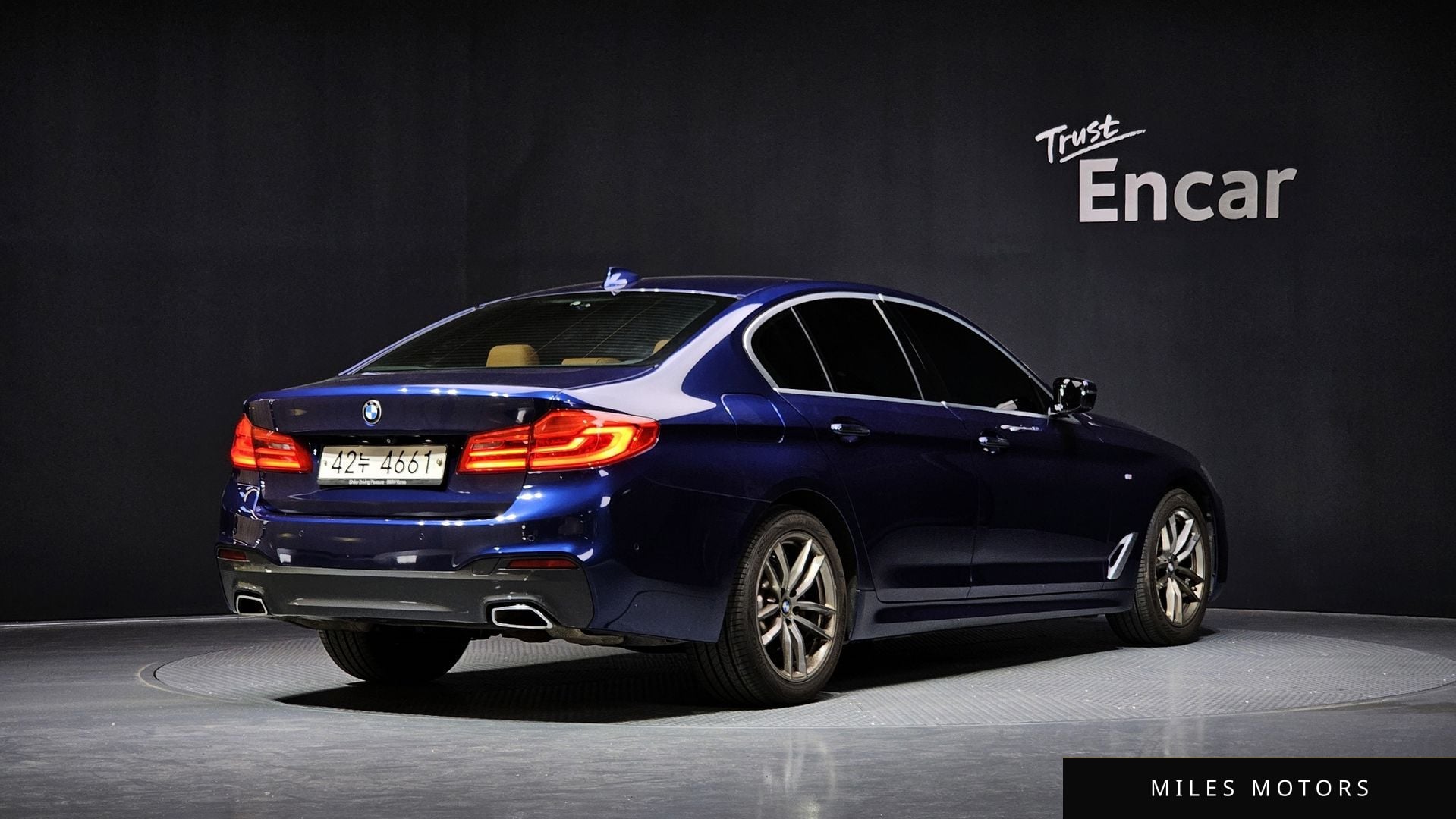 BMW 5 Series (G30) 2018 — миниатюра 2