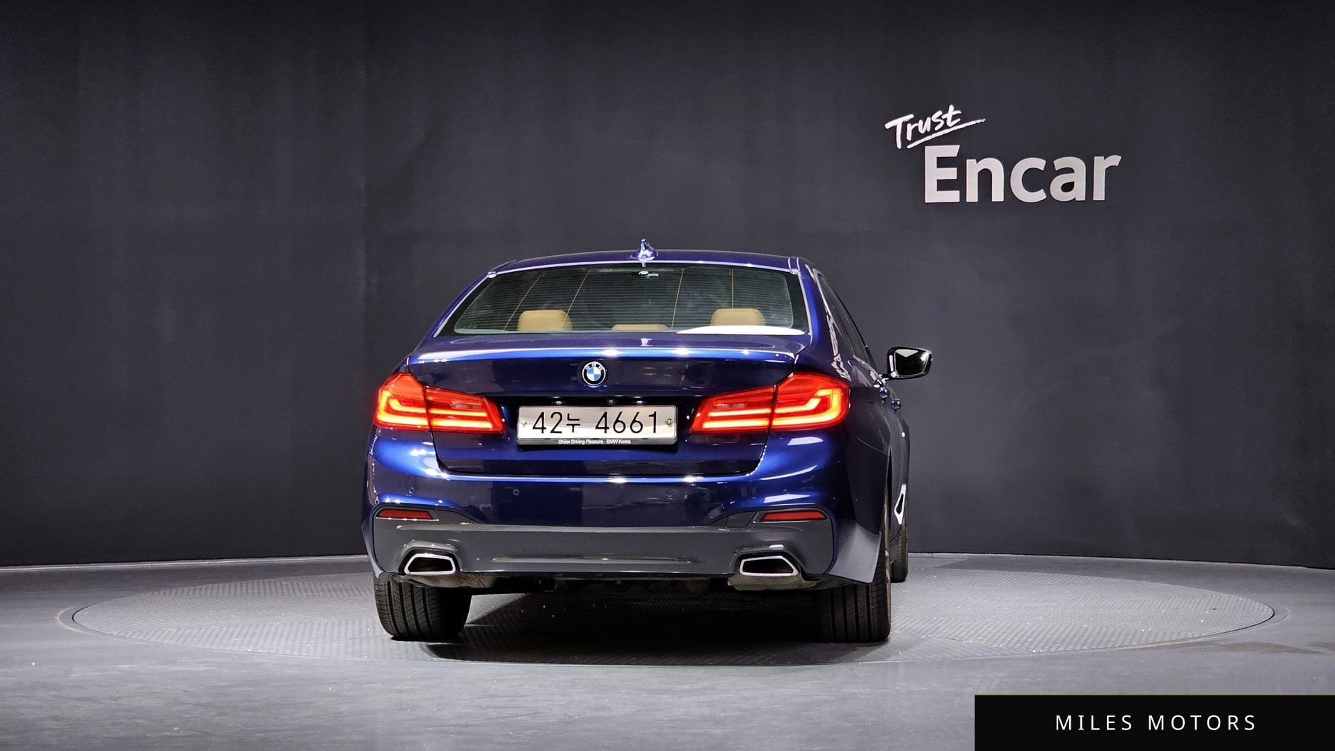 BMW 5 Series (G30) 2018 — миниатюра 4