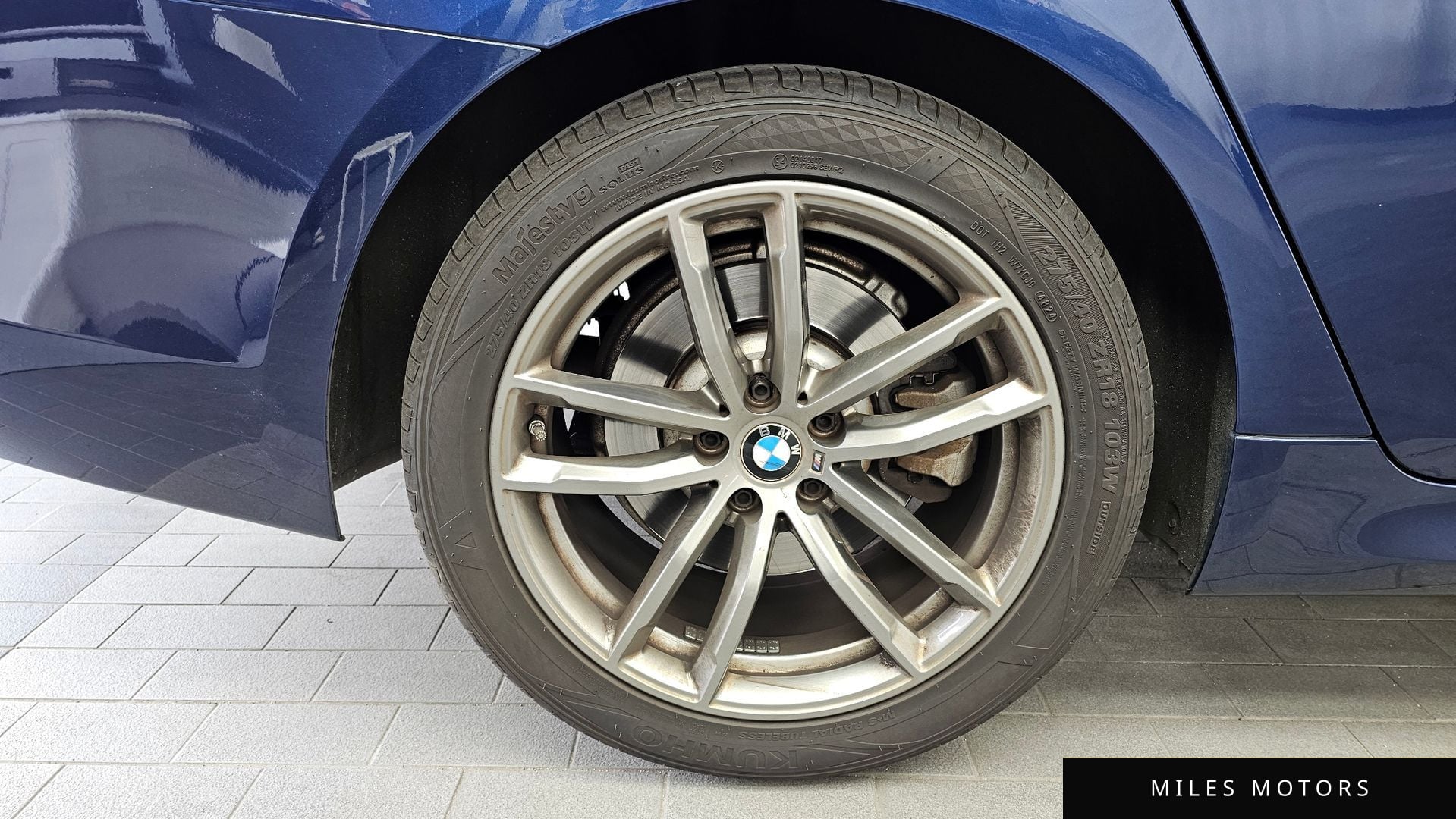 BMW 5 Series (G30) 2018 — миниатюра 5