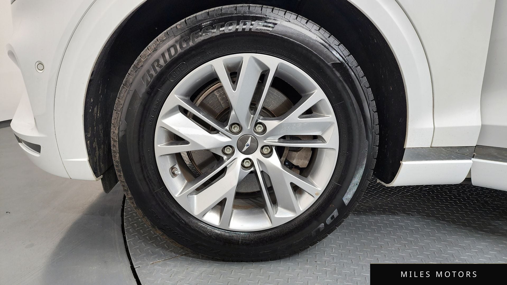 Genesis GV70 2023 — миниатюра 5