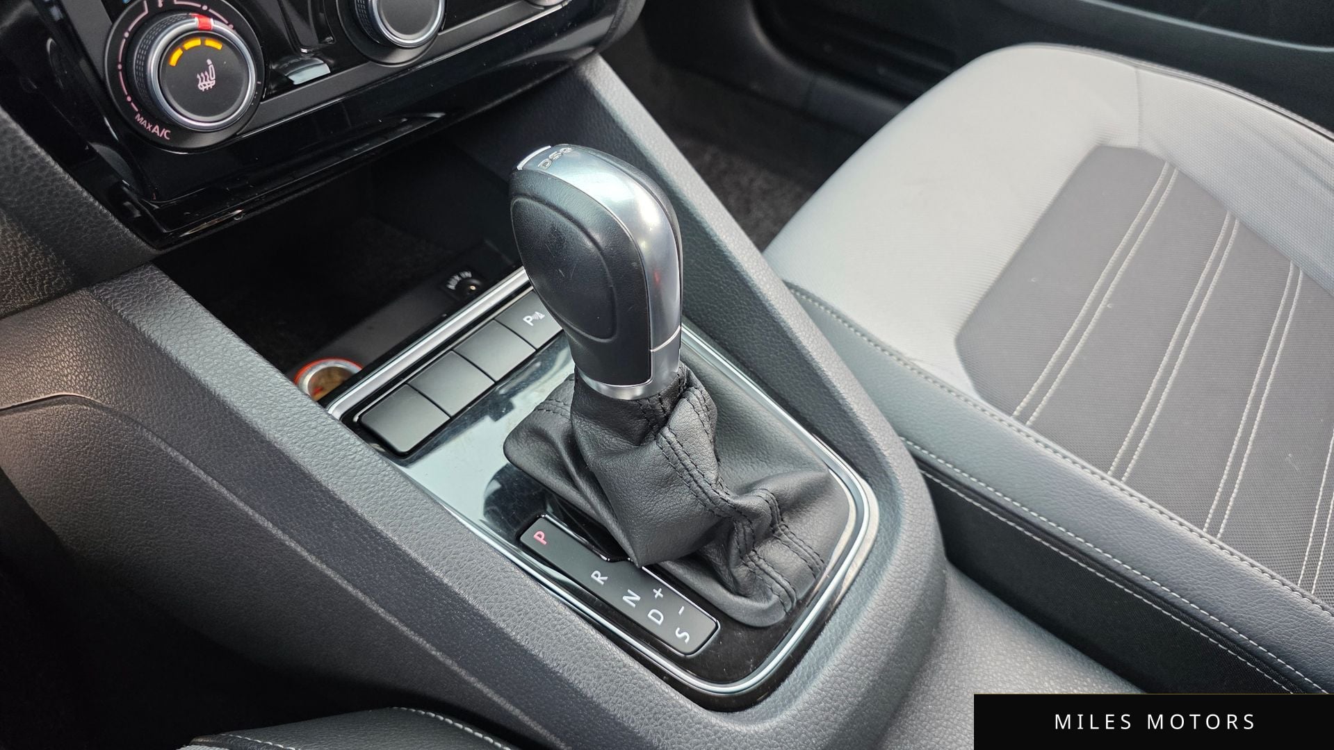 Volkswagen Jetta 2015 — миниатюра 12