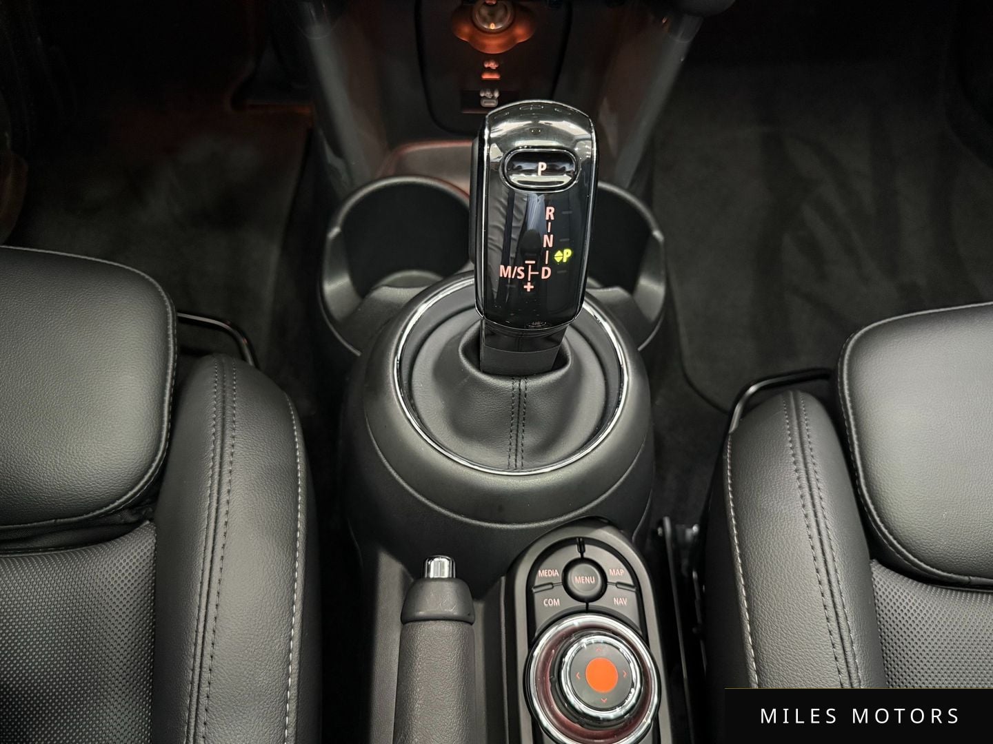 MINI 쿠퍼 2021 — миниатюра 9
