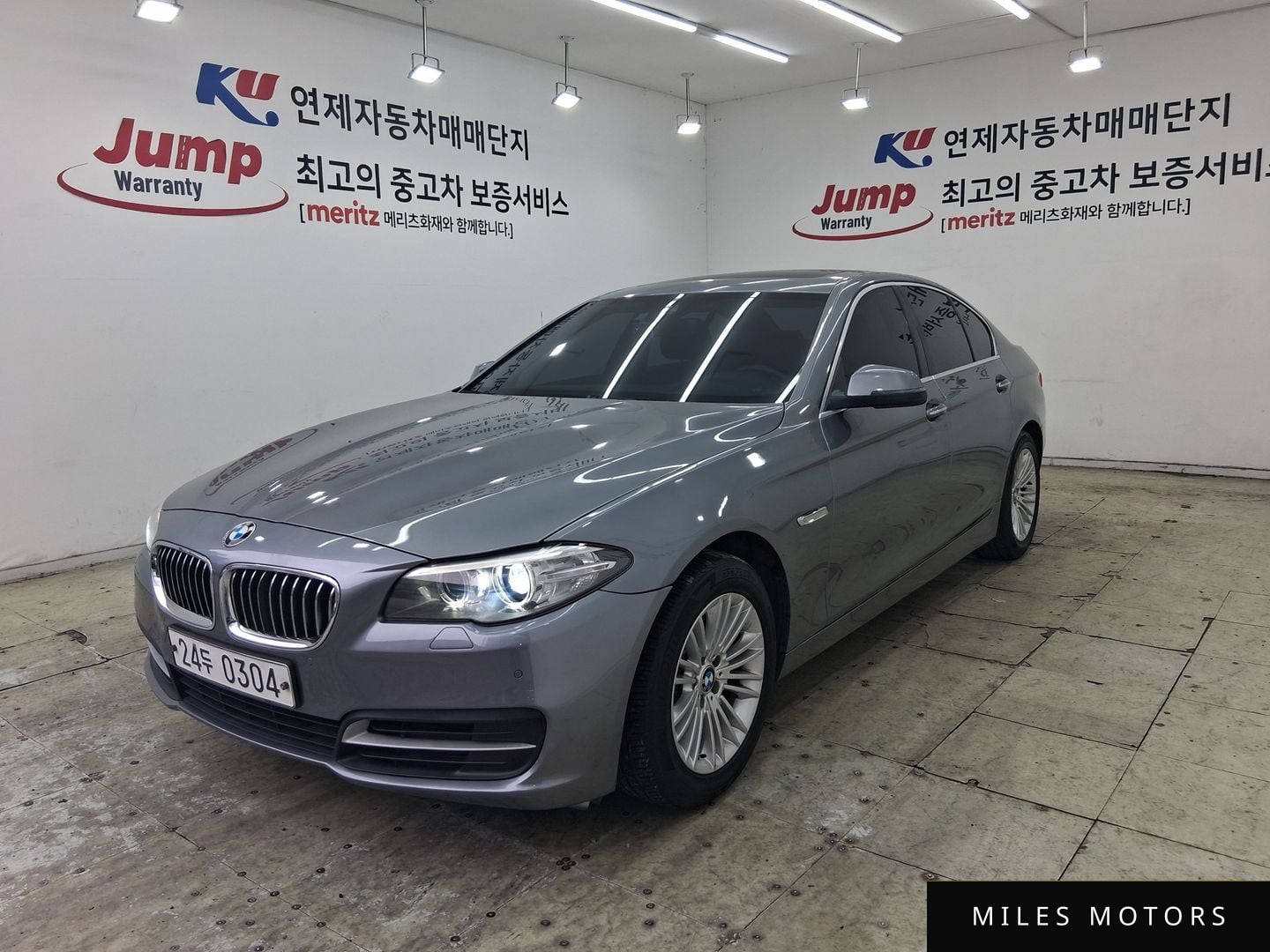 BMW 5 Series (F10) 2015 — миниатюра 2