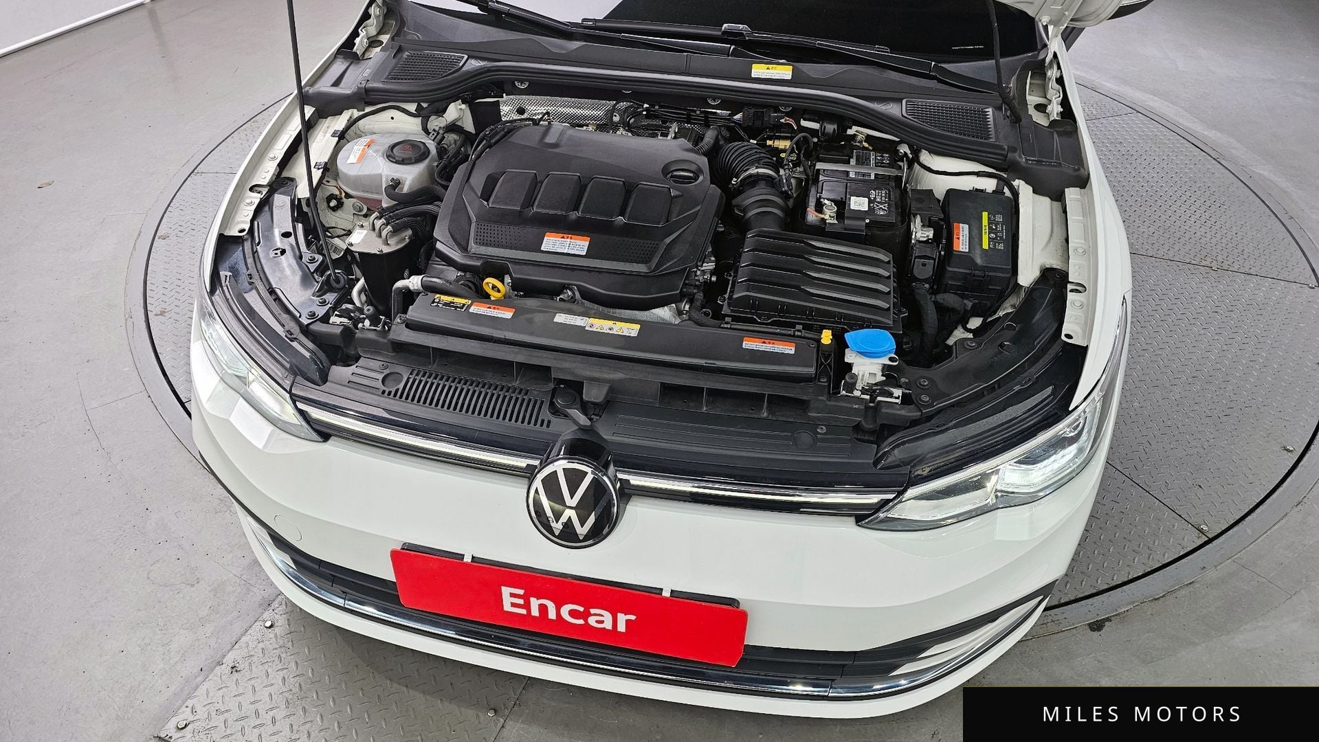 Volkswagen Golf 2023 — миниатюра 6