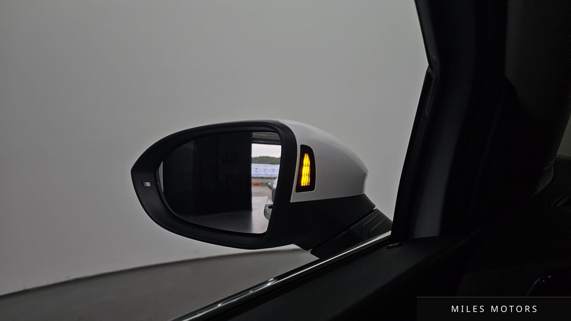 Volkswagen Golf 2023 — миниатюра 23