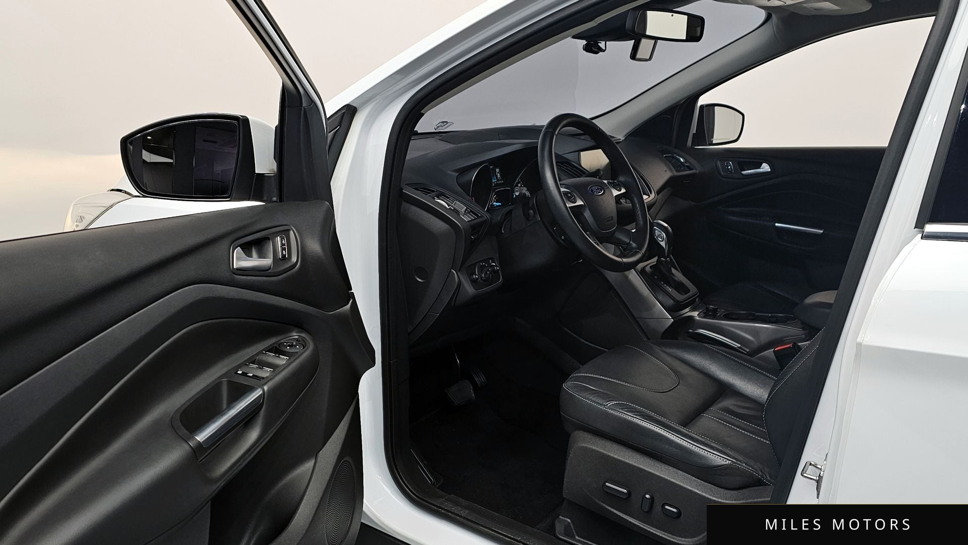 Ford Kuga 2016 — миниатюра 10