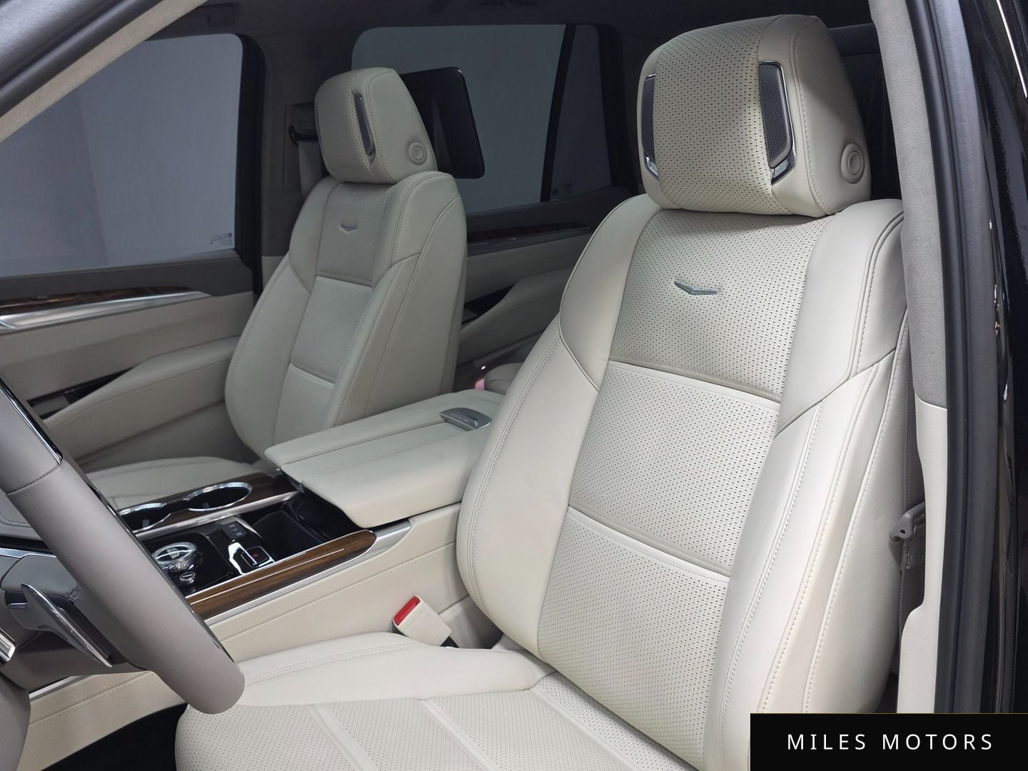 Cadillac 에스컬레이드 2025 — миниатюра 9