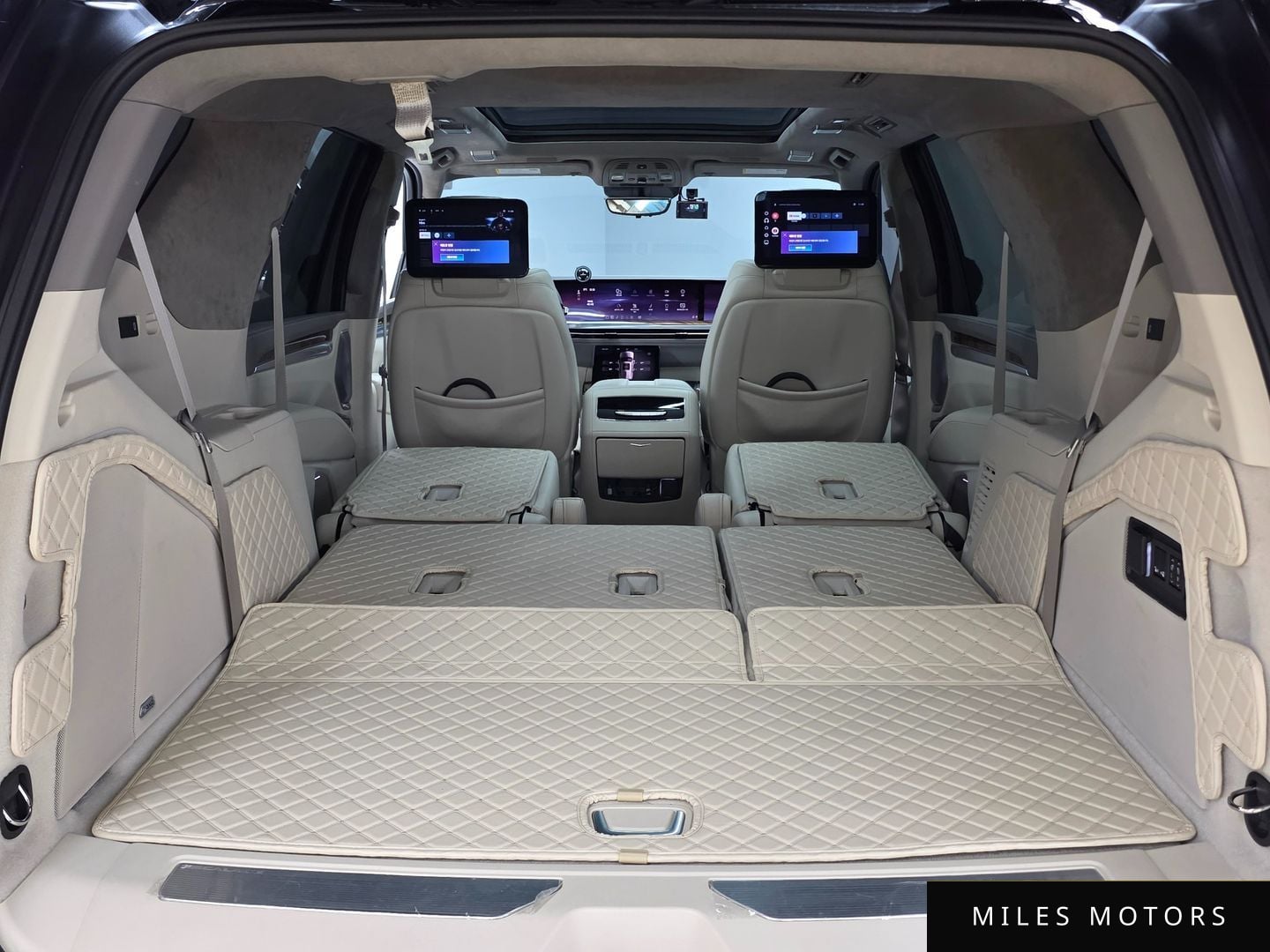 Cadillac 에스컬레이드 2025 — миниатюра 20