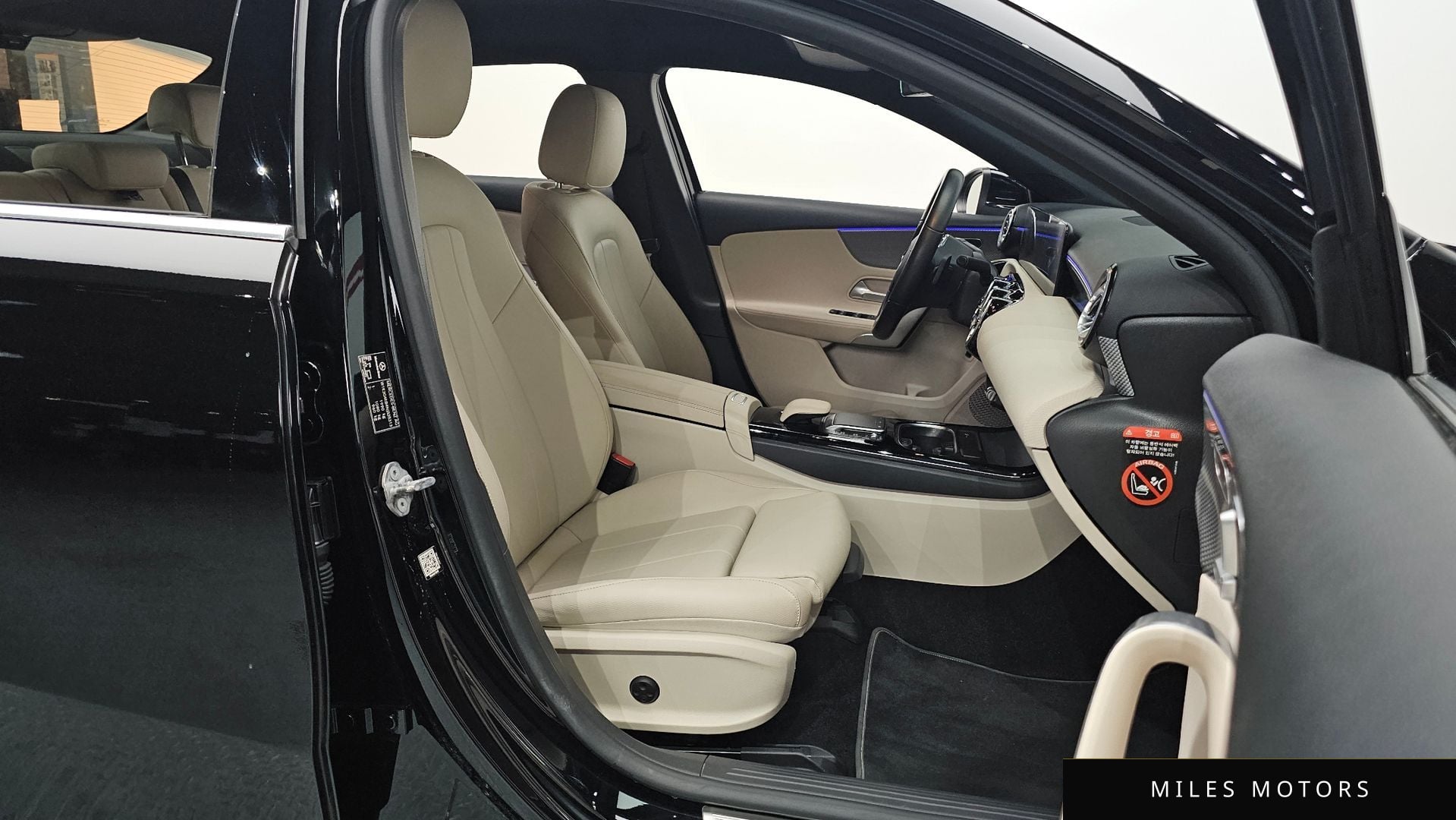 Mercedes-Benz A-Class W177 2022 — миниатюра 12