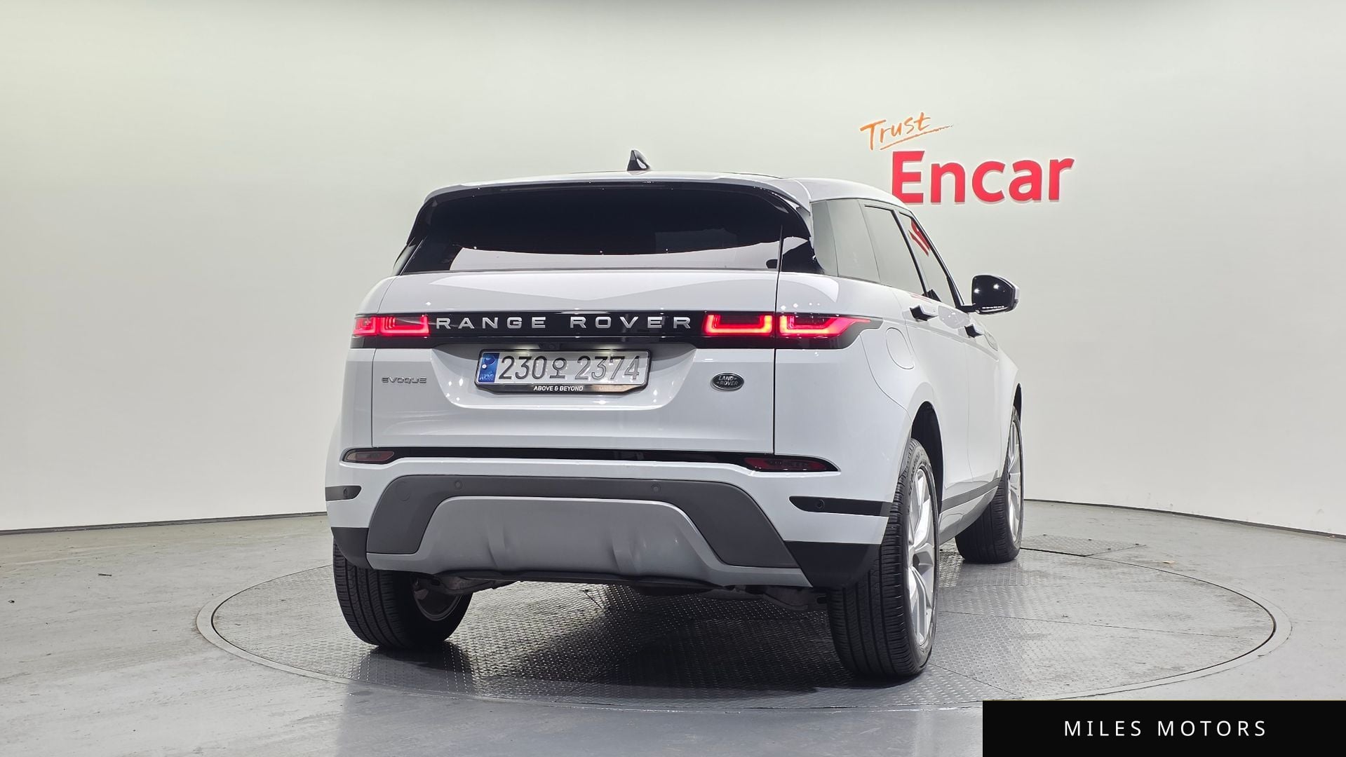 Land Rover Range Rover Evoque 2023 — миниатюра 4