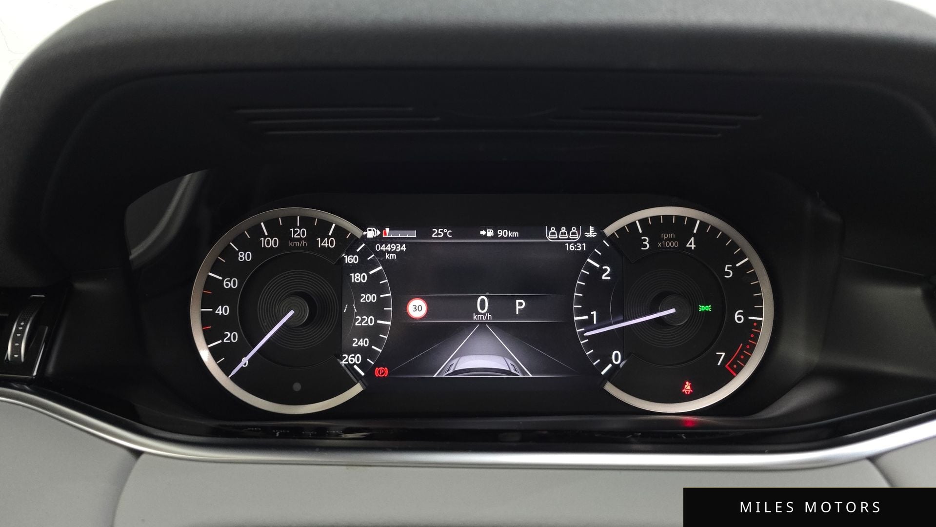 Land Rover Range Rover Evoque 2023 — миниатюра 8