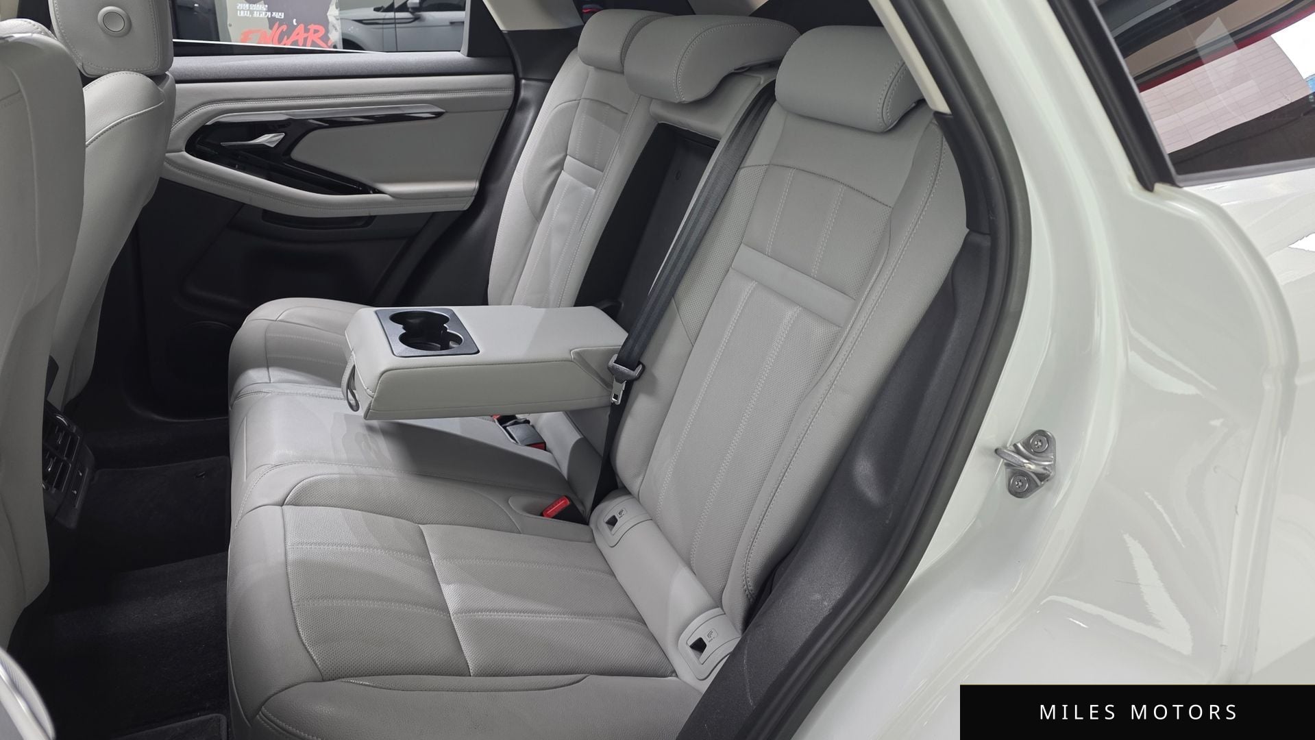 Land Rover Range Rover Evoque 2023 — миниатюра 12