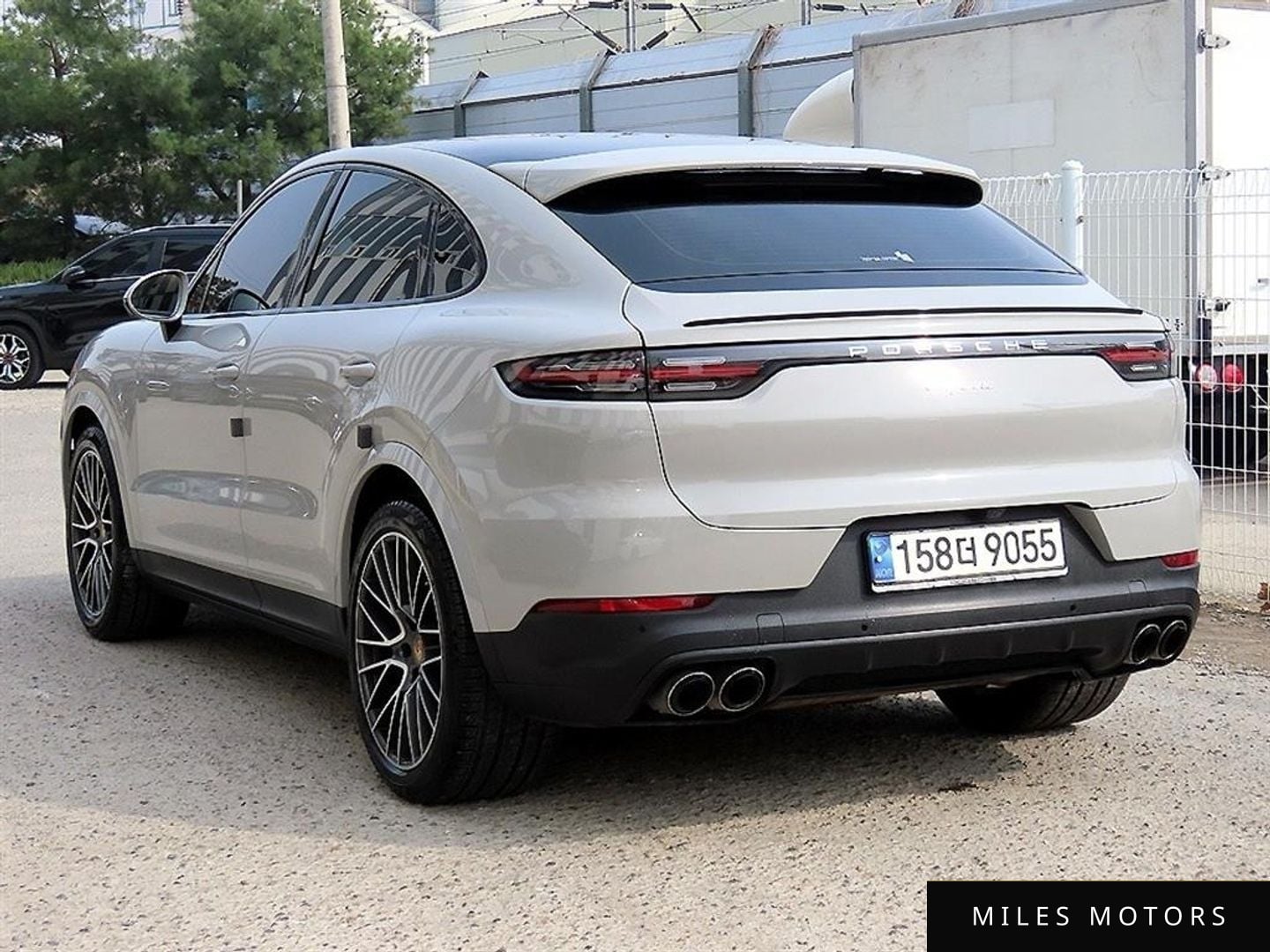 Porsche Cayenne 2021 — миниатюра 3