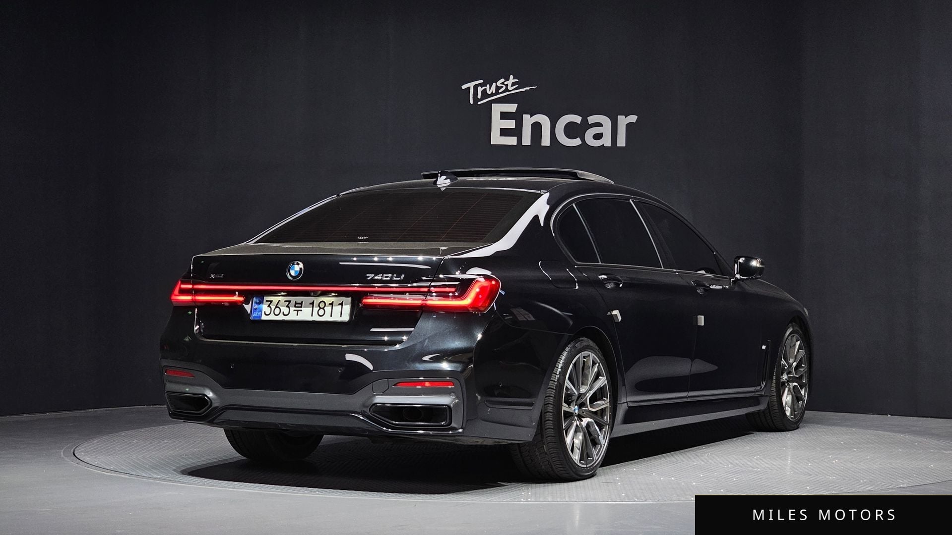 BMW 7 Series (G11) 2021 — миниатюра 2