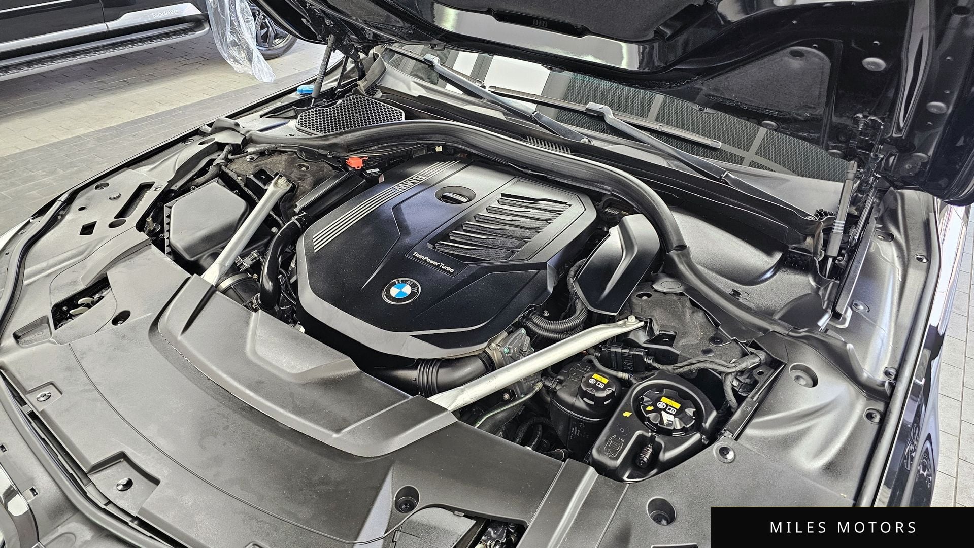 BMW 7 Series (G11) 2021 — миниатюра 6