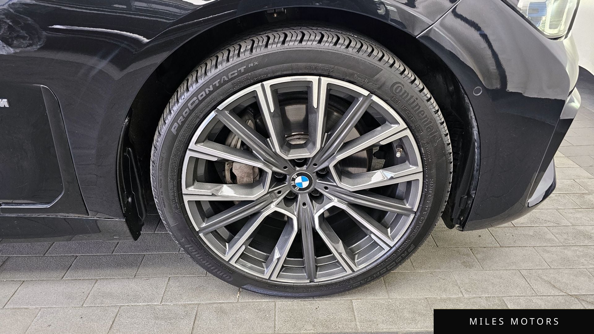 BMW 7 Series (G11) 2021 — миниатюра 7