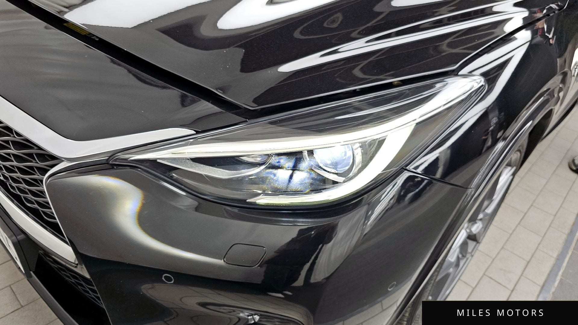 Infiniti Q30 2017 — миниатюра 8