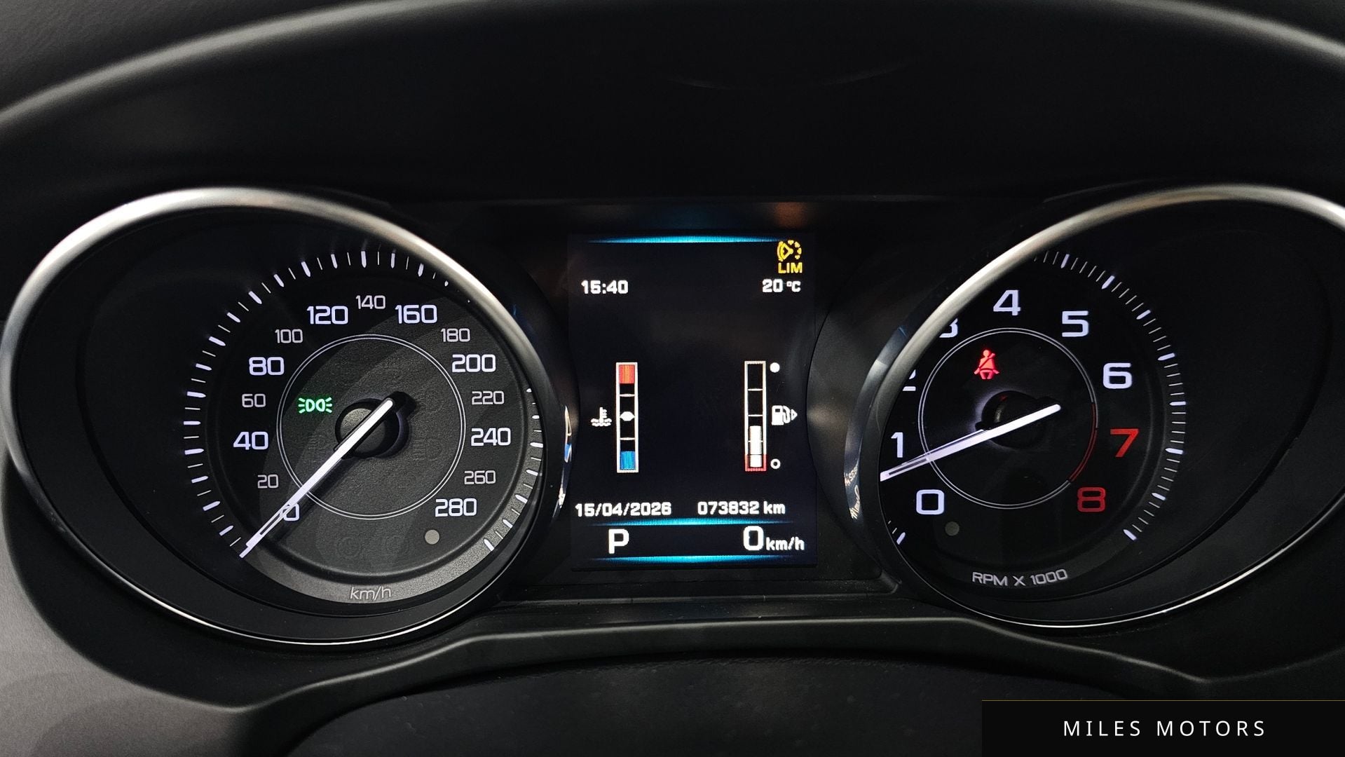 Jaguar XE 2016 — миниатюра 8